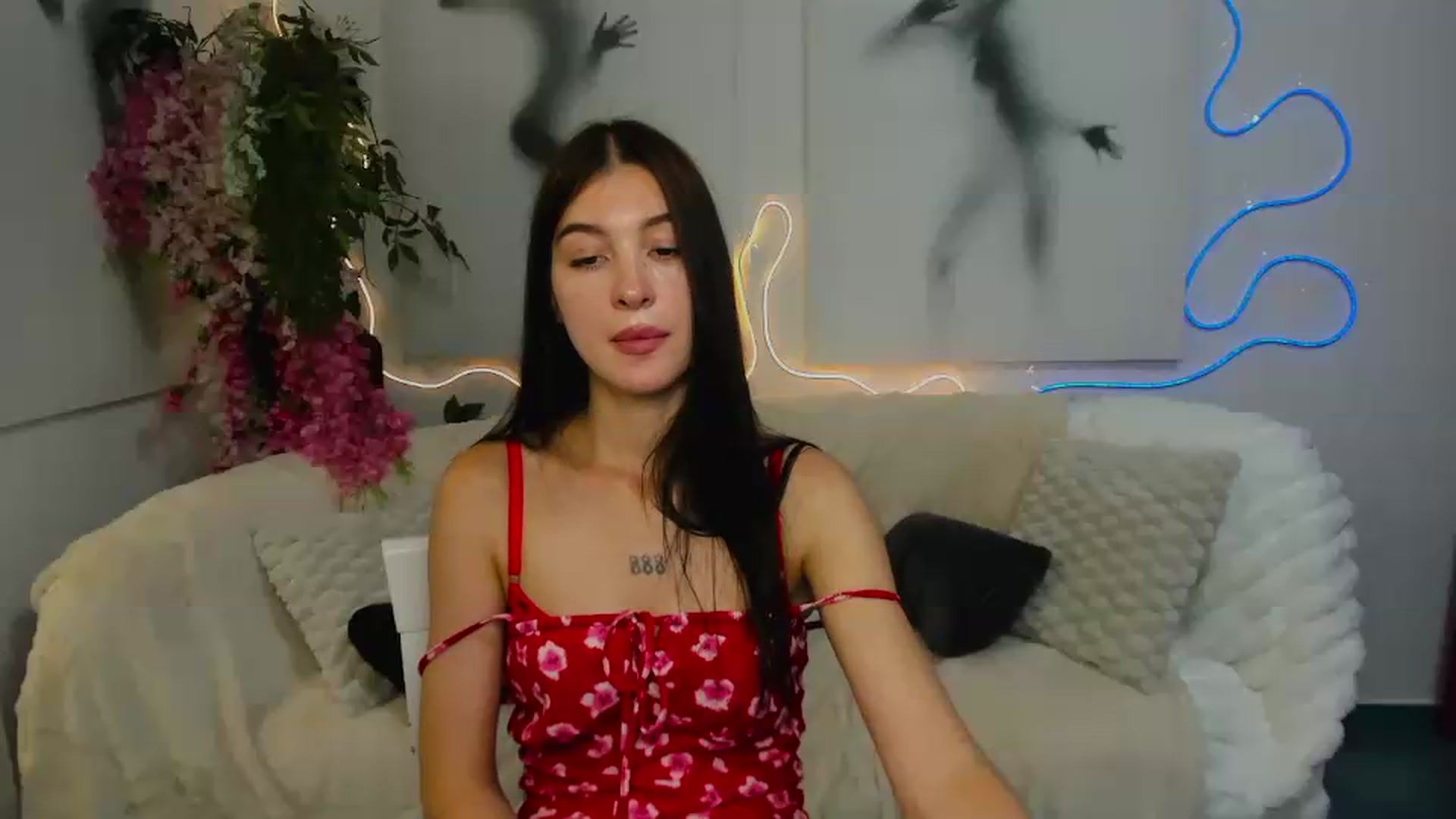 Gallery image thumbnail from GraceBennet's myfreecams stream on, 07/07/2026, 10:43 image 2 of 20