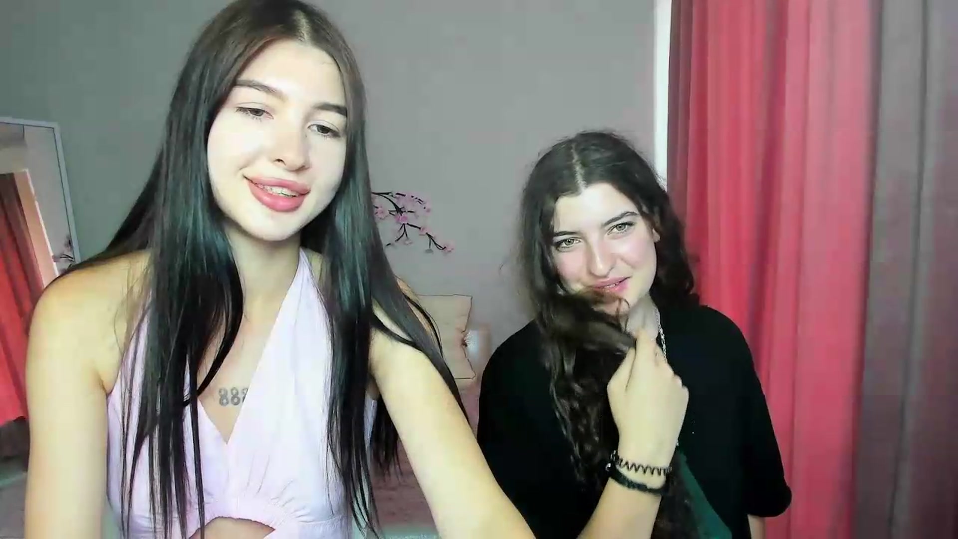 Gallery image thumbnail from GraceBennet's myfreecams stream on, 07/08/2026, 09:17 image 2 of 20