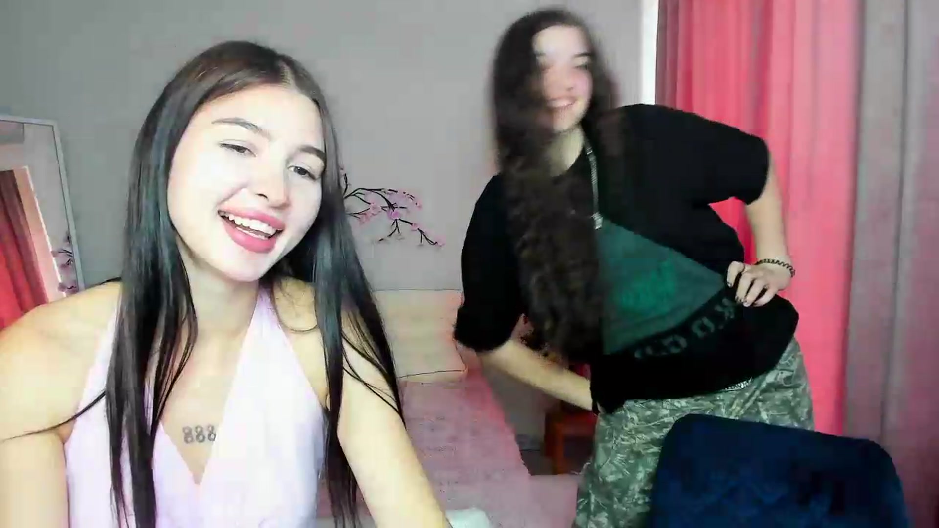 Gallery image thumbnail from GraceBennet's myfreecams stream on, 07/08/2026, 10:08 image 14 of 20