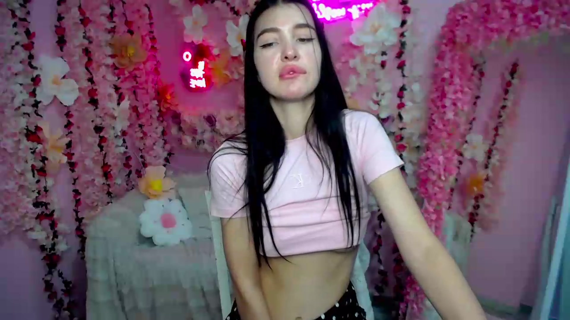 Gallery image thumbnail from GraceBennet's myfreecams stream on, 07/10/2026, 09:10 image 20 of 20