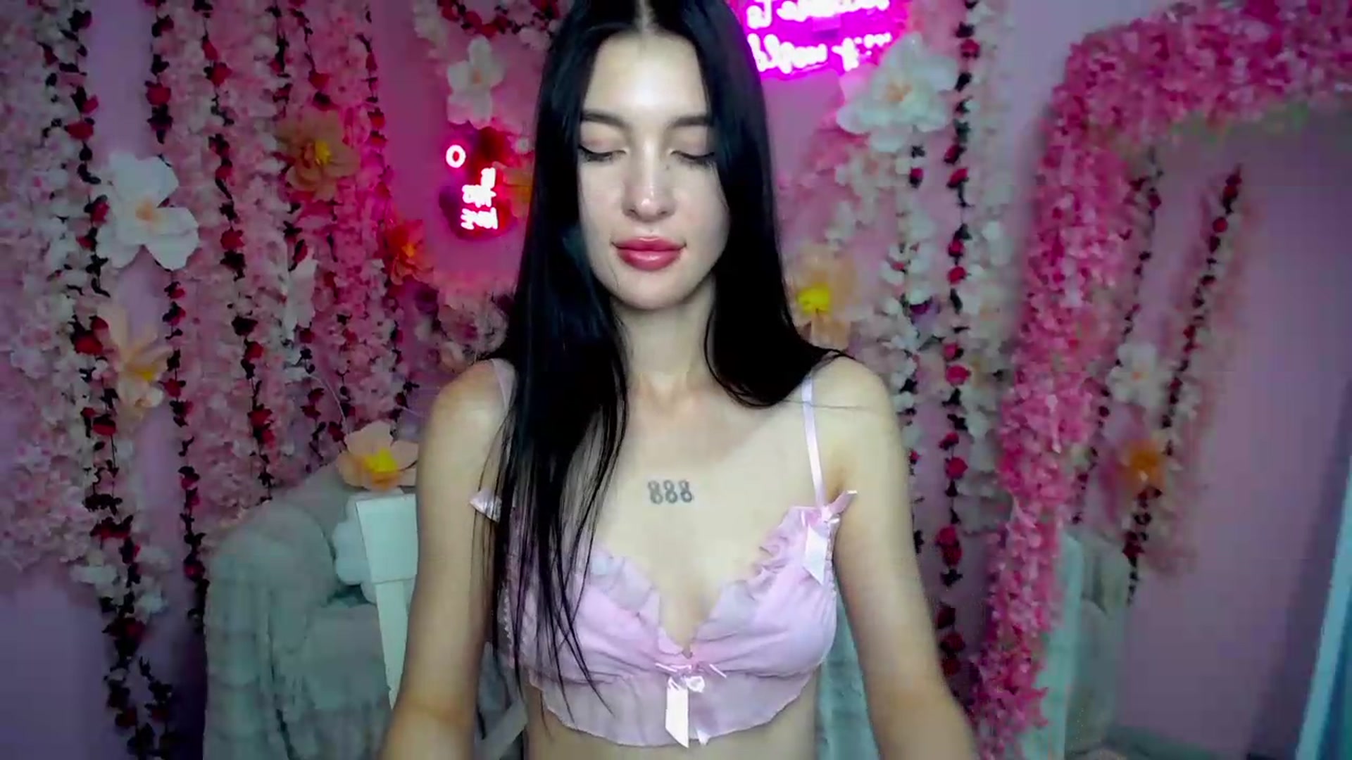 Gallery image thumbnail from GraceBennet's myfreecams stream on, 07/11/2026, 10:49 image 6 of 20
