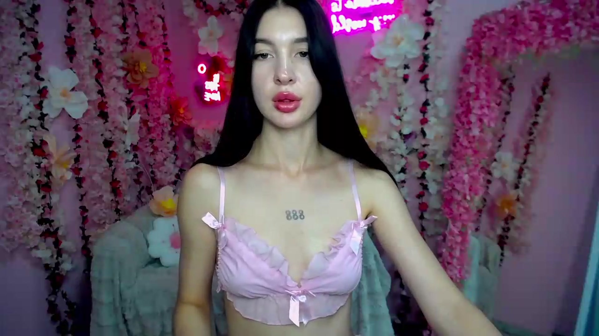 Gallery image thumbnail from GraceBennet's myfreecams stream on, 07/11/2026, 10:49 image 5 of 20