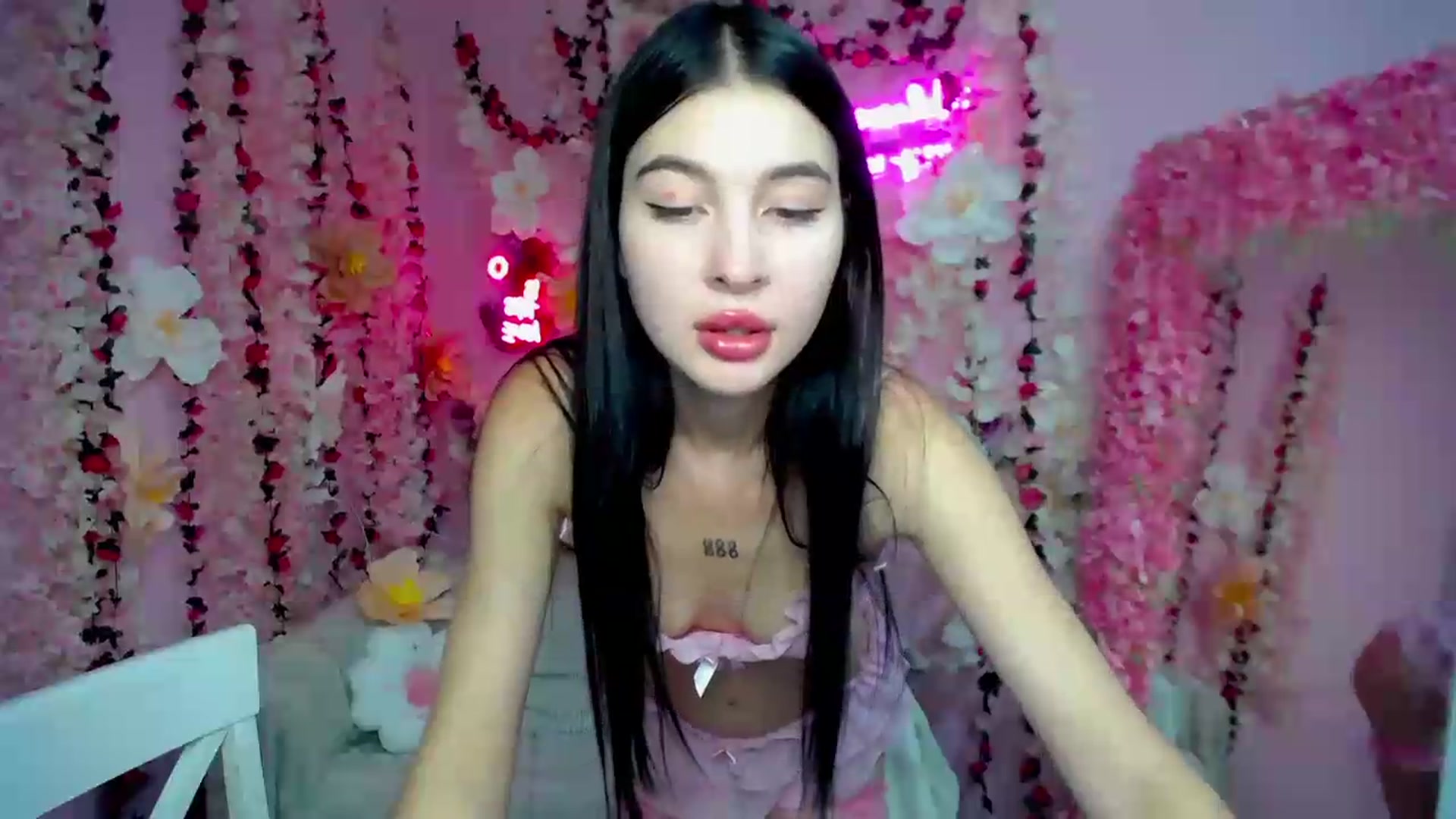 Gallery image thumbnail from GraceBennet's myfreecams stream on, 07/11/2026, 10:49 image 3 of 20