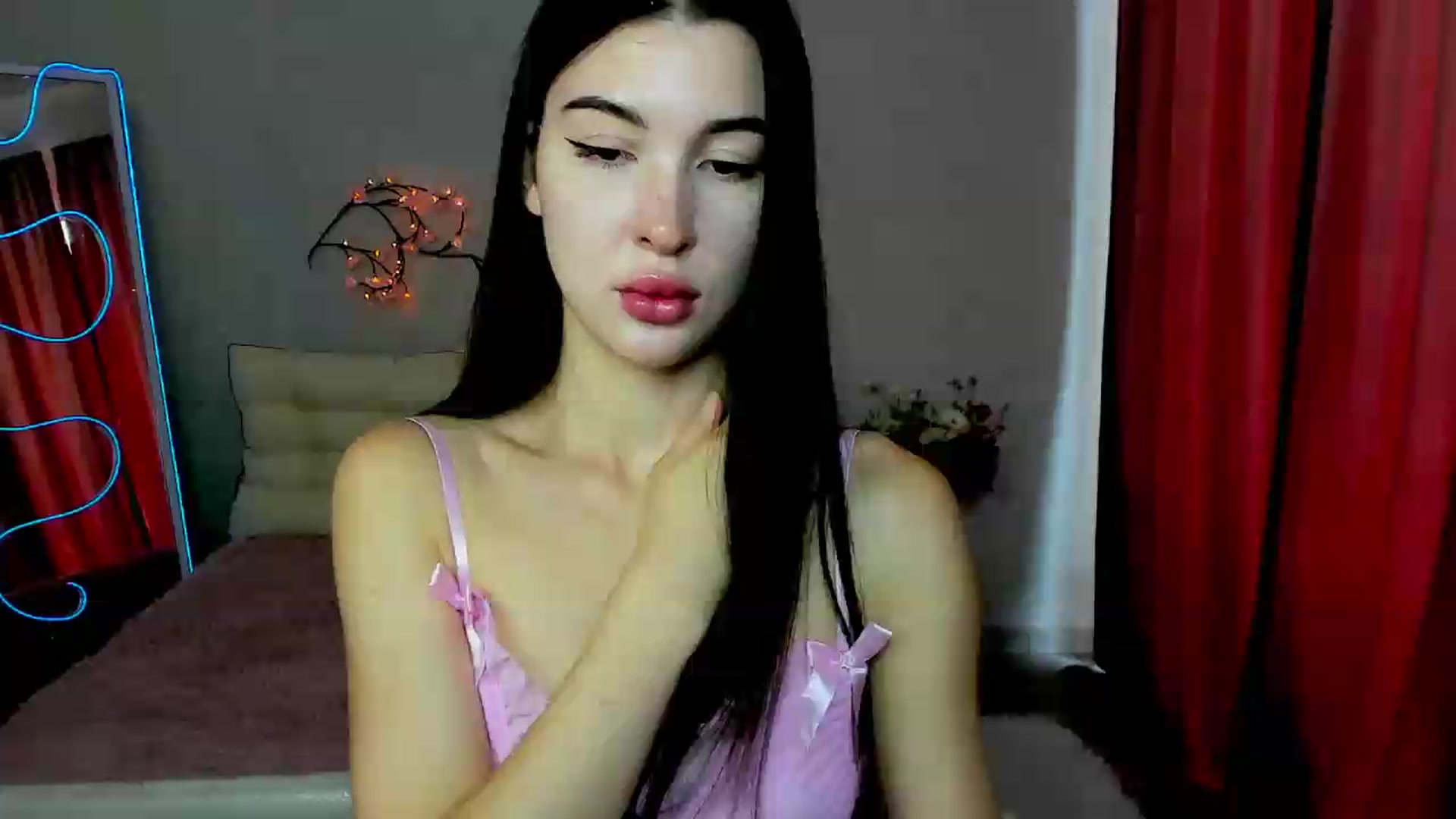 Gallery image thumbnail from GraceBennet's myfreecams stream on, 07/12/2026, 09:41 image 1 of 20