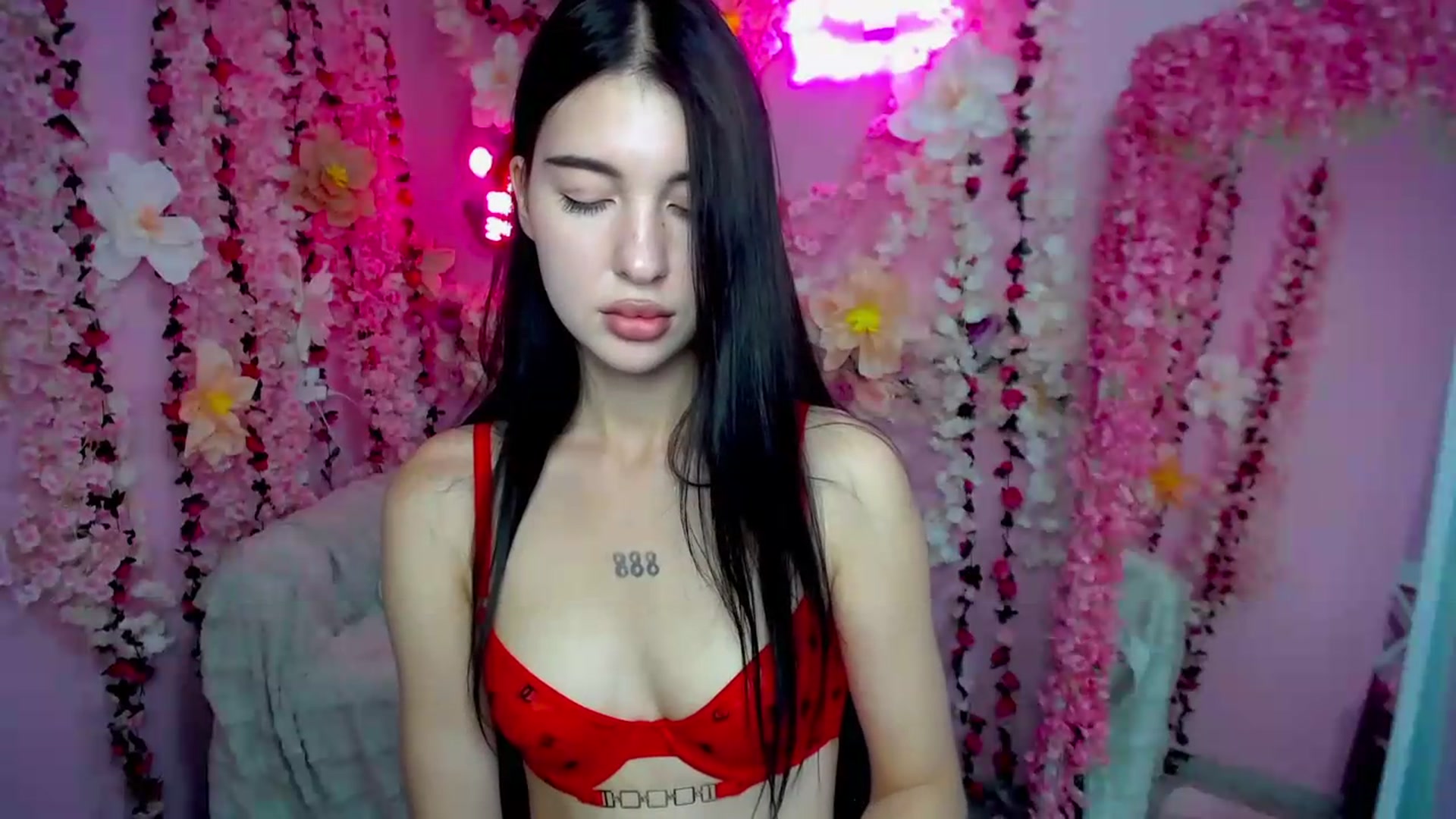 Gallery image thumbnail from GraceBennet's myfreecams stream on, 07/17/2026, 08:35 image 10 of 20