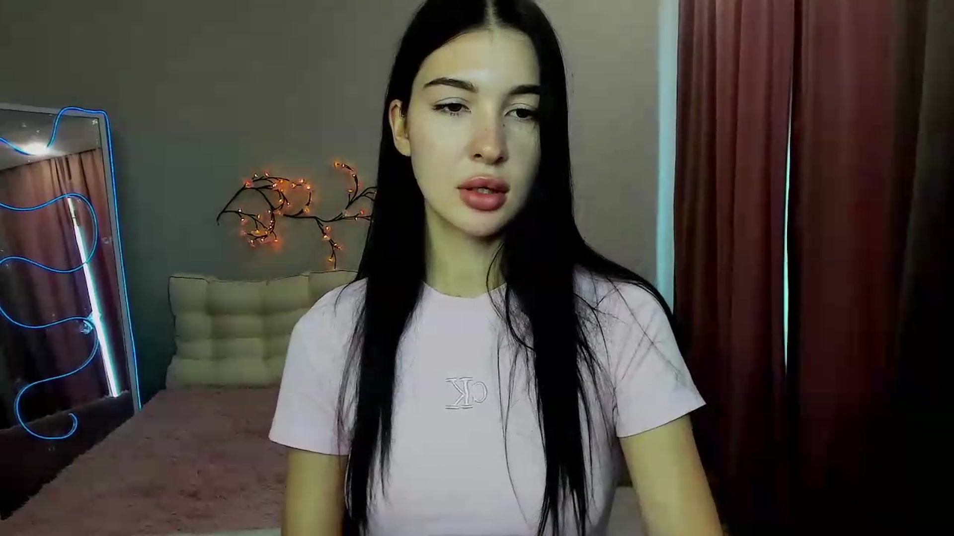 Gallery image thumbnail from GraceBennet's myfreecams stream on, 07/18/2026, 11:05 image 19 of 20