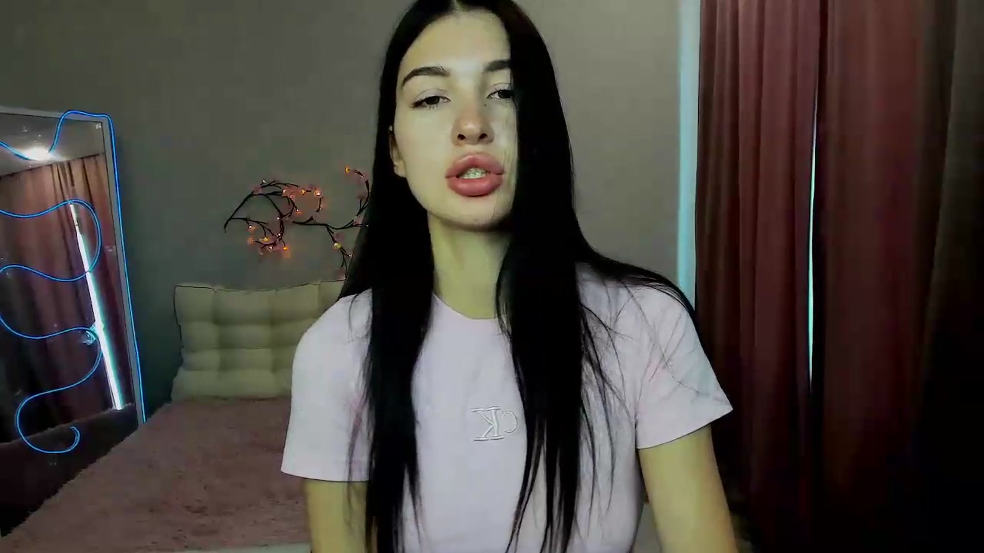 Gallery image thumbnail from GraceBennet's myfreecams stream on, 07/18/2026, 11:05 image 20 of 20