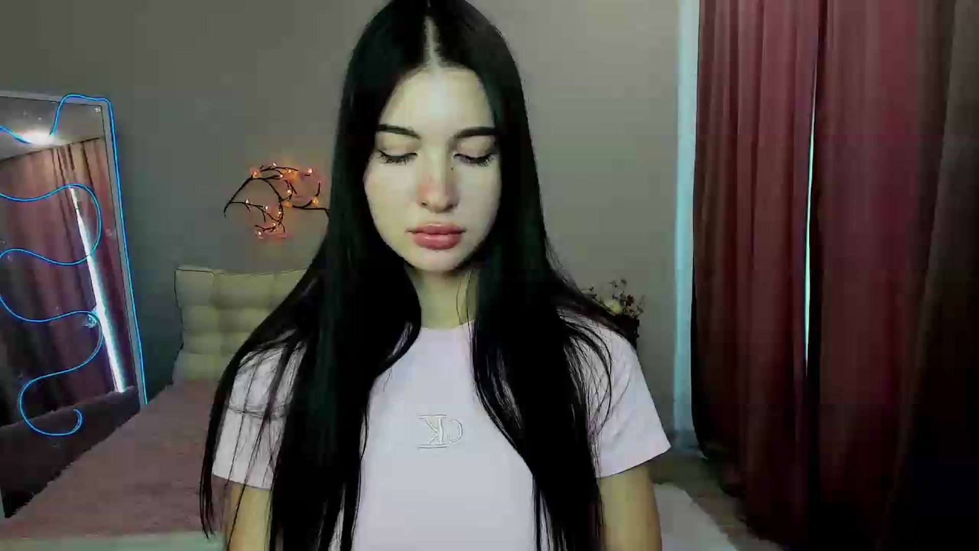 Gallery image thumbnail from GraceBennet's myfreecams stream on, 07/18/2026, 11:05 image 1 of 20