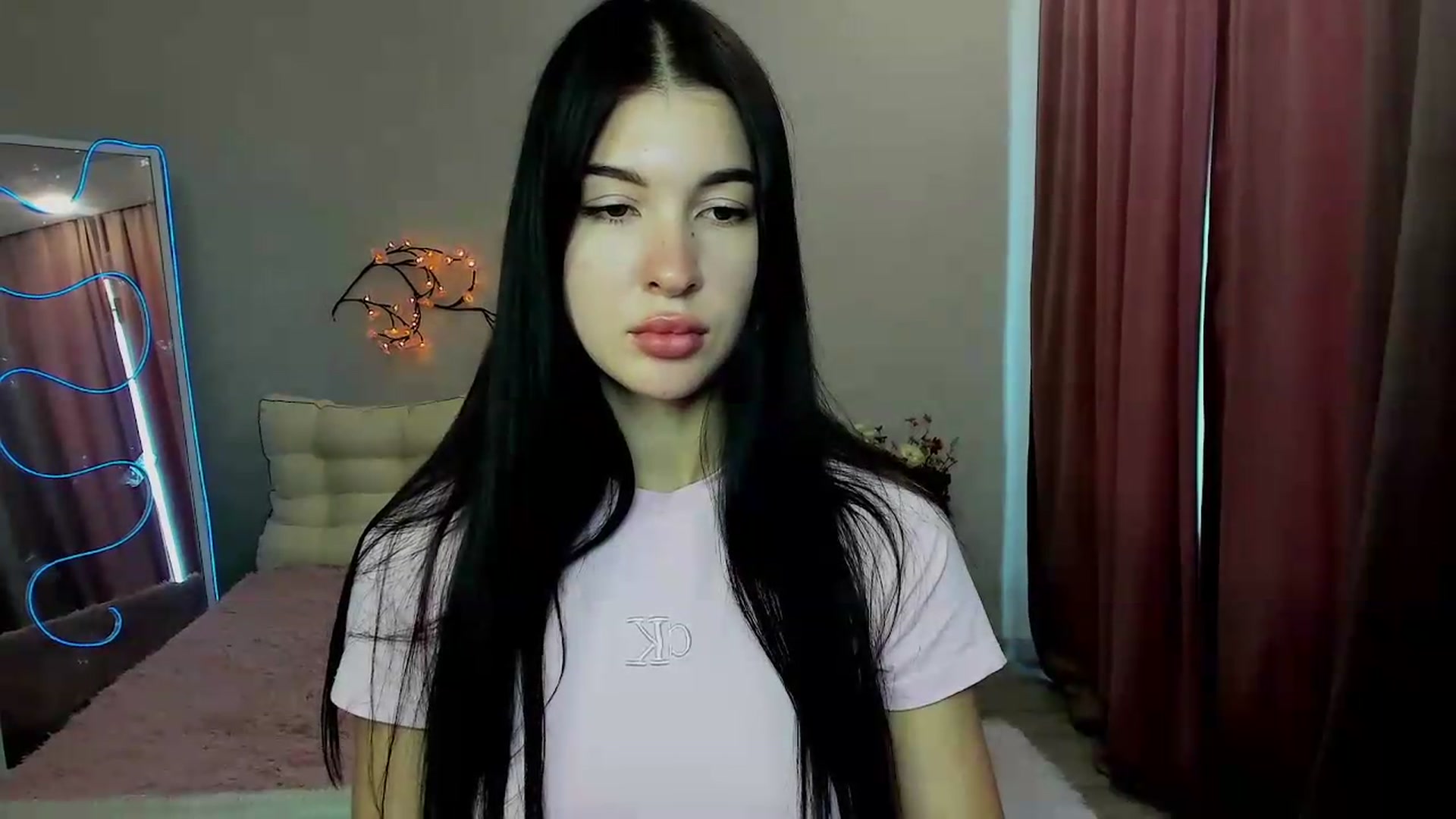 Gallery image thumbnail from GraceBennet's myfreecams stream on, 07/18/2026, 11:05 image 3 of 20