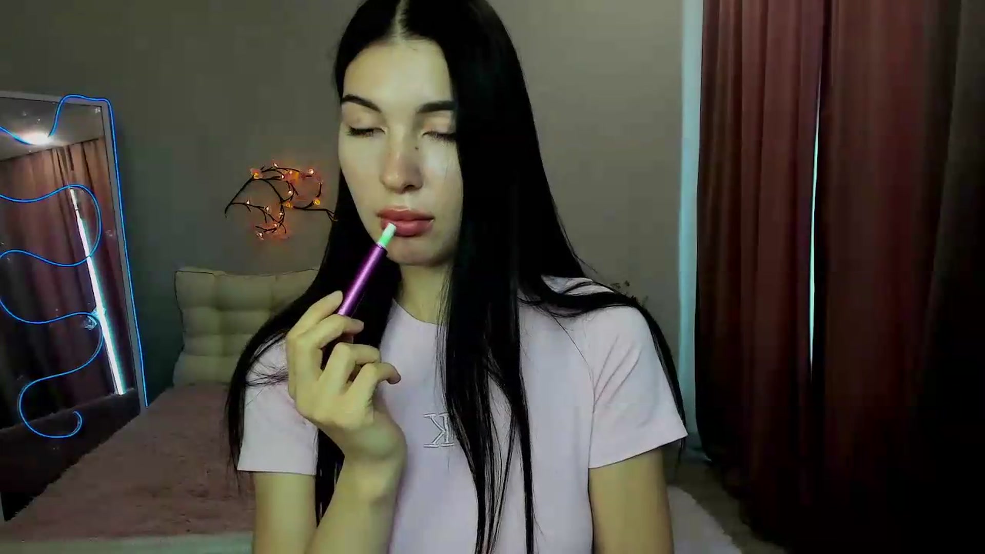 Gallery image thumbnail from GraceBennet's myfreecams stream on, 07/18/2026, 11:05 image 9 of 20