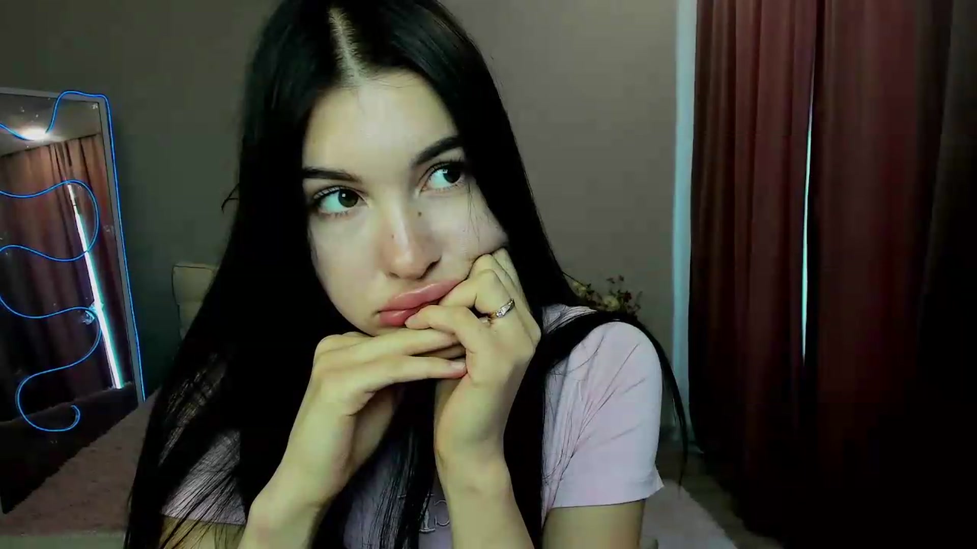Gallery image thumbnail from GraceBennet's myfreecams stream on, 07/18/2026, 11:05 image 7 of 20