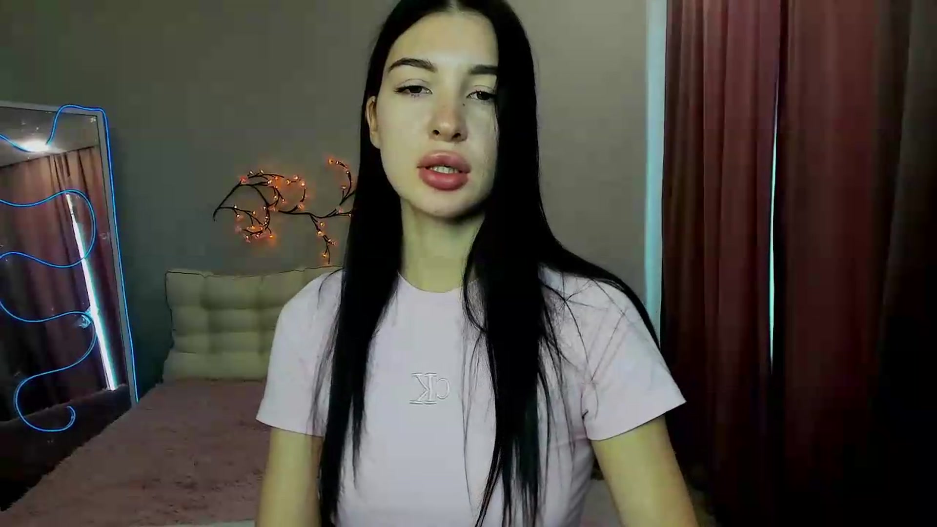 Gallery image thumbnail from GraceBennet's myfreecams stream on, 07/18/2026, 11:05 image 18 of 20