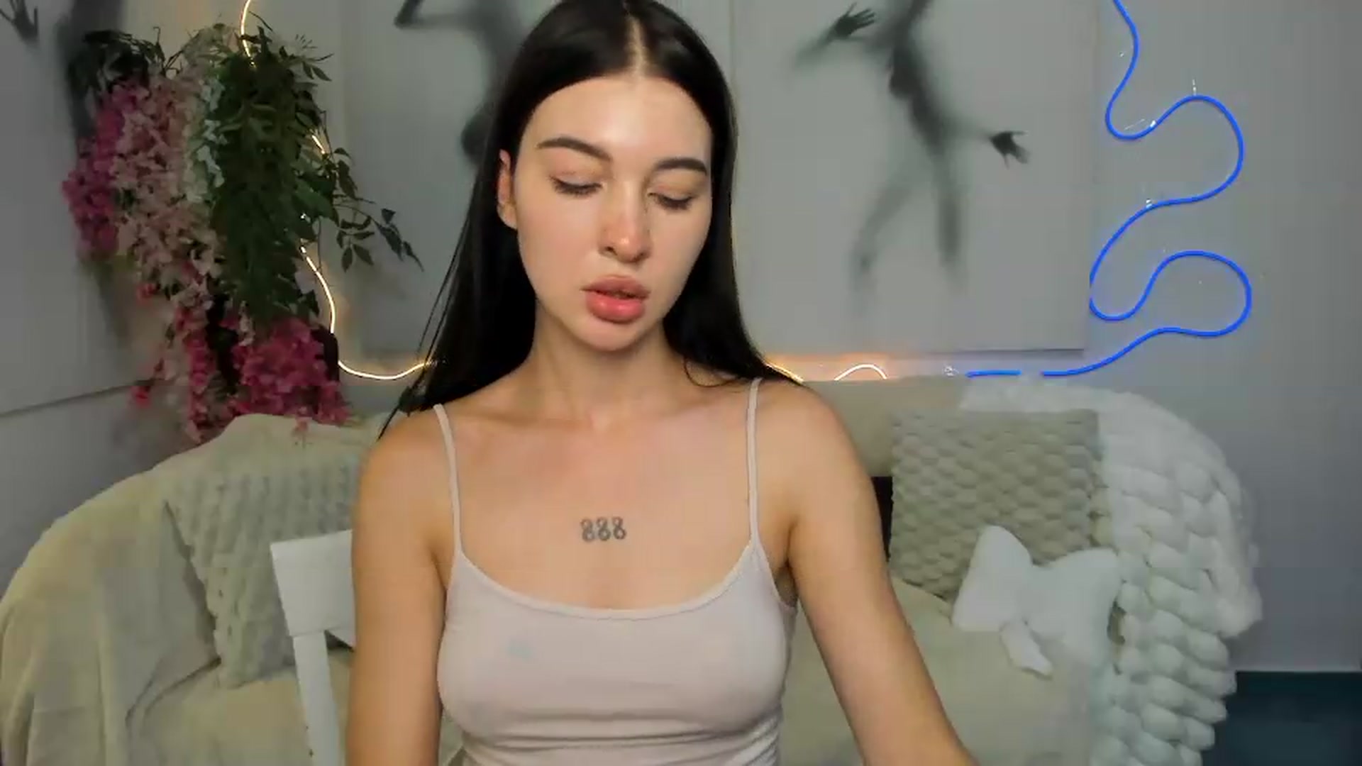 Gallery image thumbnail from GraceBennet's myfreecams stream on, 07/22/2026, 10:14 image 16 of 20