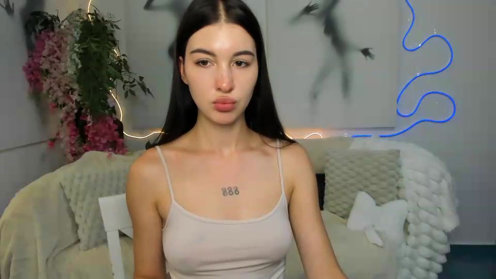 Gallery image thumbnail from GraceBennet's myfreecams stream on, 07/22/2026, 10:14 image 18 of 20