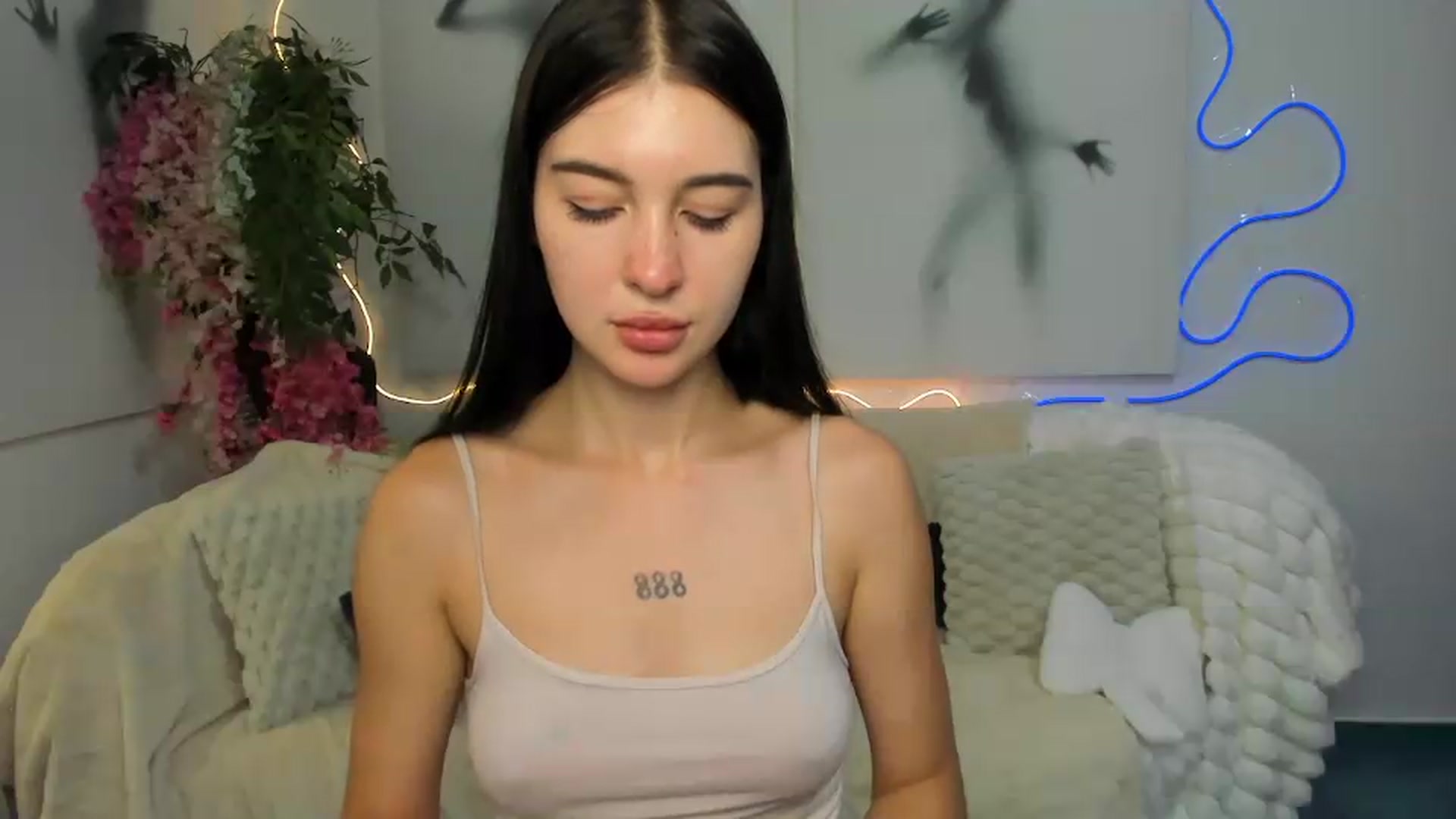 Gallery image thumbnail from GraceBennet's myfreecams stream on, 07/22/2026, 10:56 image 10 of 20