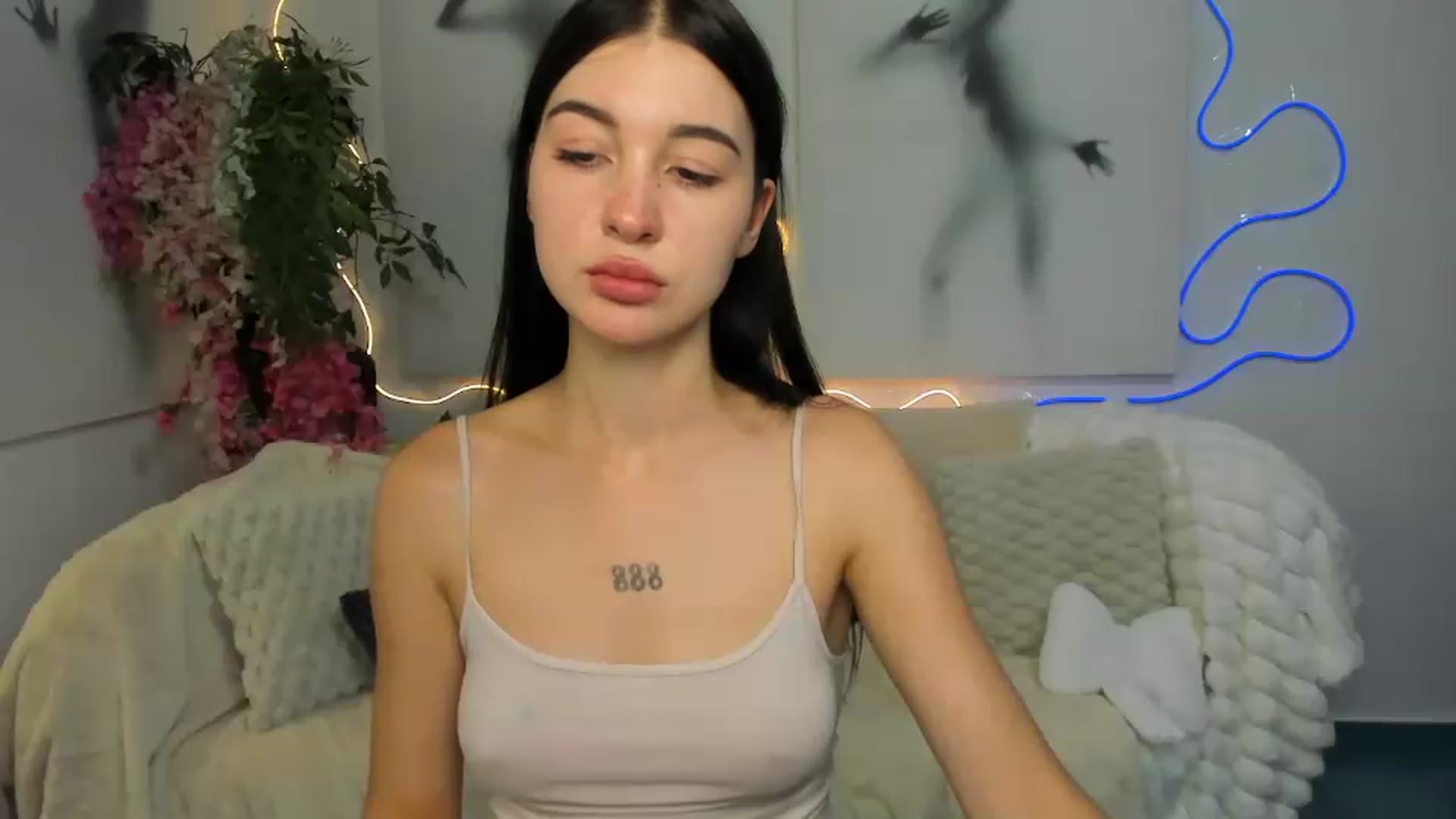 Gallery image thumbnail from GraceBennet's myfreecams stream on, 07/22/2026, 10:56 image 16 of 20