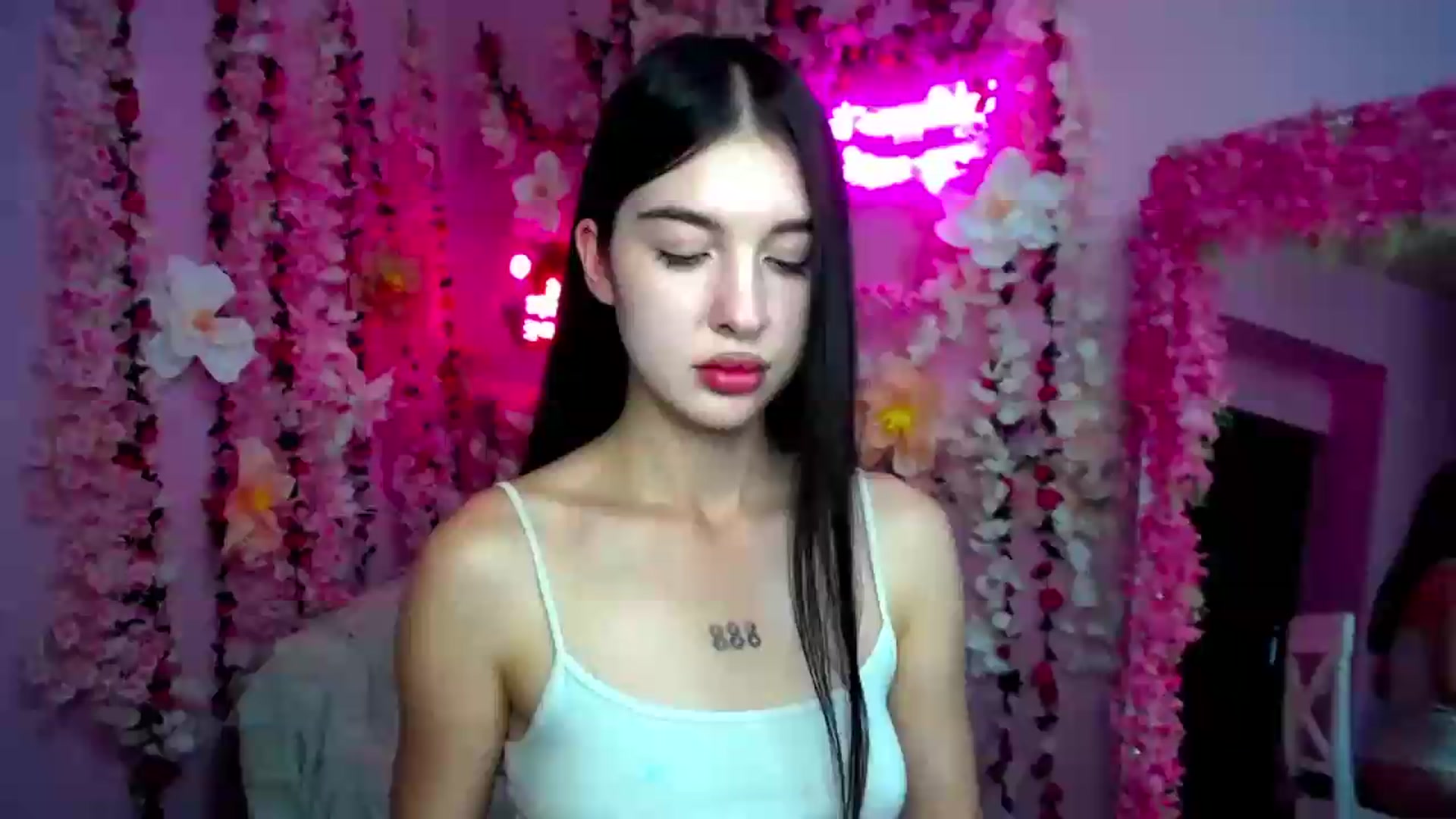 Gallery image thumbnail from GraceBennet's myfreecams stream on, 07/27/2026, 07:43 image 10 of 20