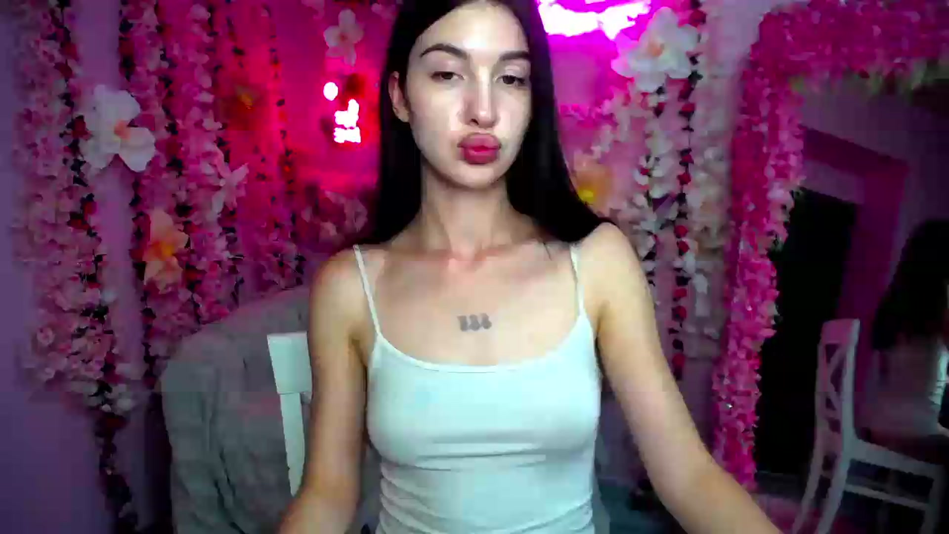Gallery image thumbnail from GraceBennet's myfreecams stream on, 07/27/2026, 11:48 image 11 of 20
