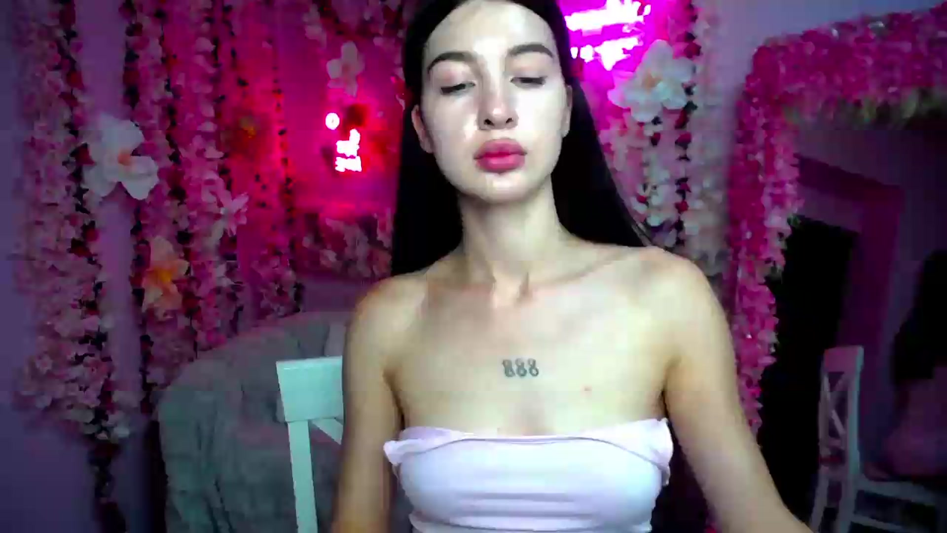Gallery image thumbnail from GraceBennet's myfreecams stream on, 07/28/2026, 10:55 image 15 of 20