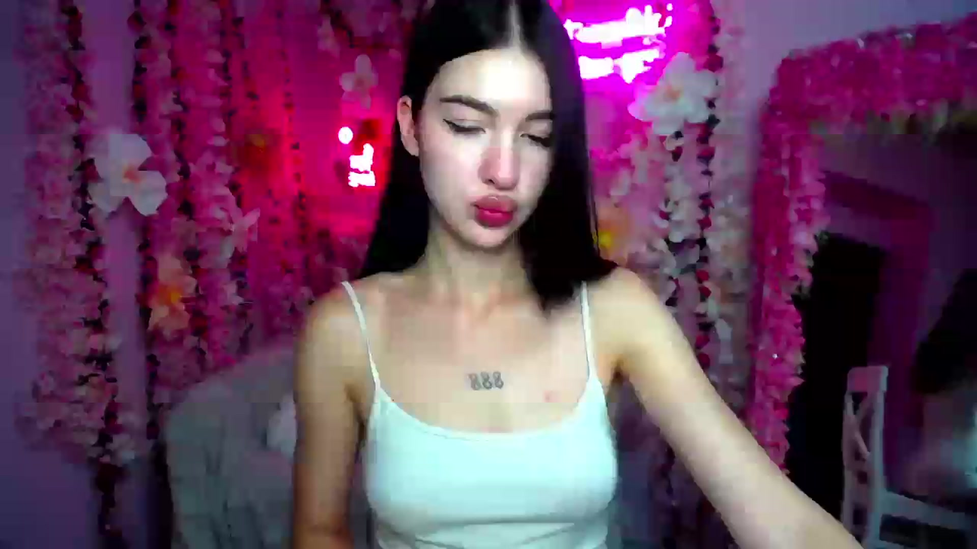 Gallery image thumbnail from GraceBennet's myfreecams stream on, 07/29/2026, 10:14 image 12 of 20