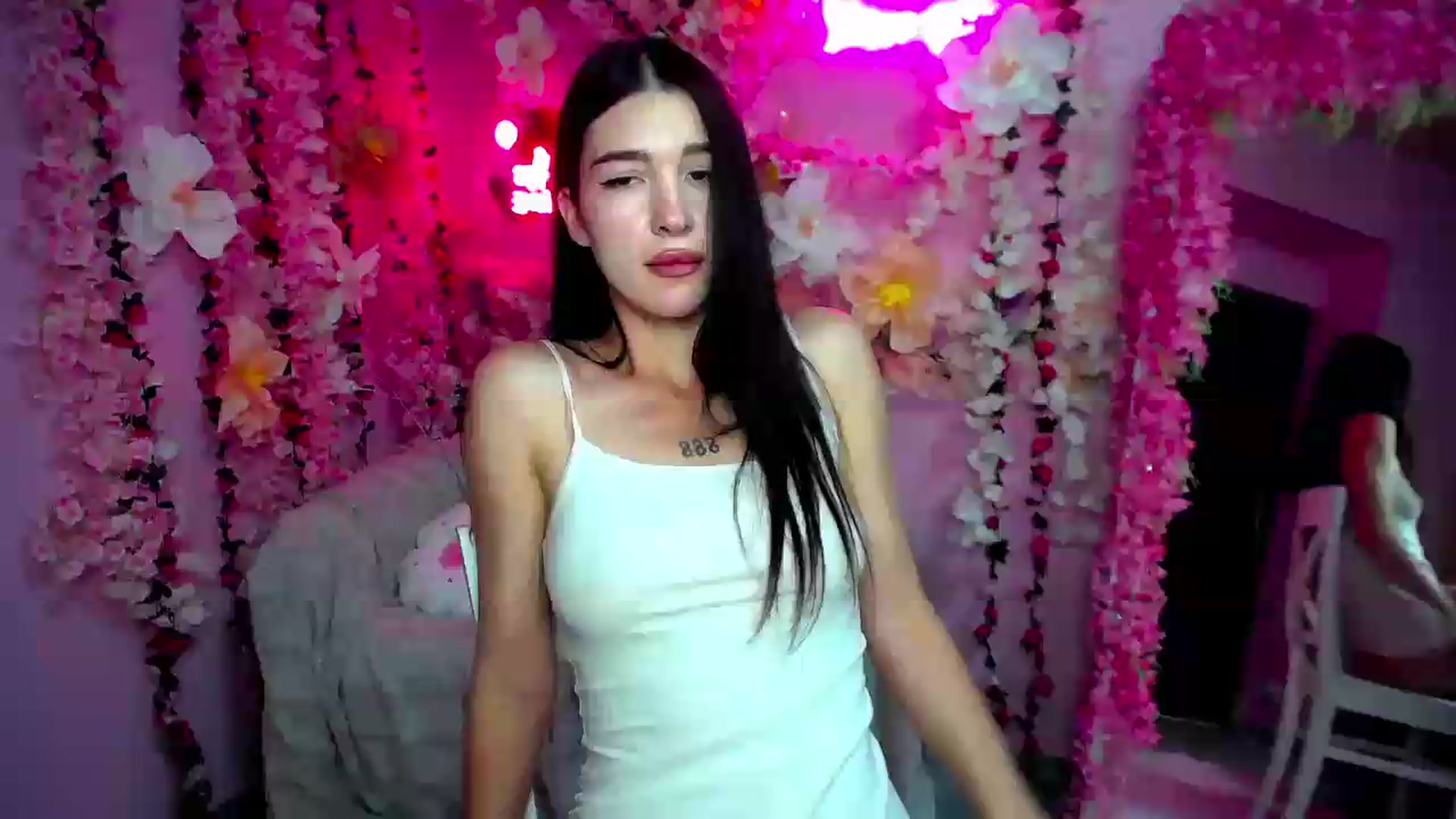 Gallery image thumbnail from GraceBennet's myfreecams stream on, 07/29/2026, 11:09 image 17 of 20