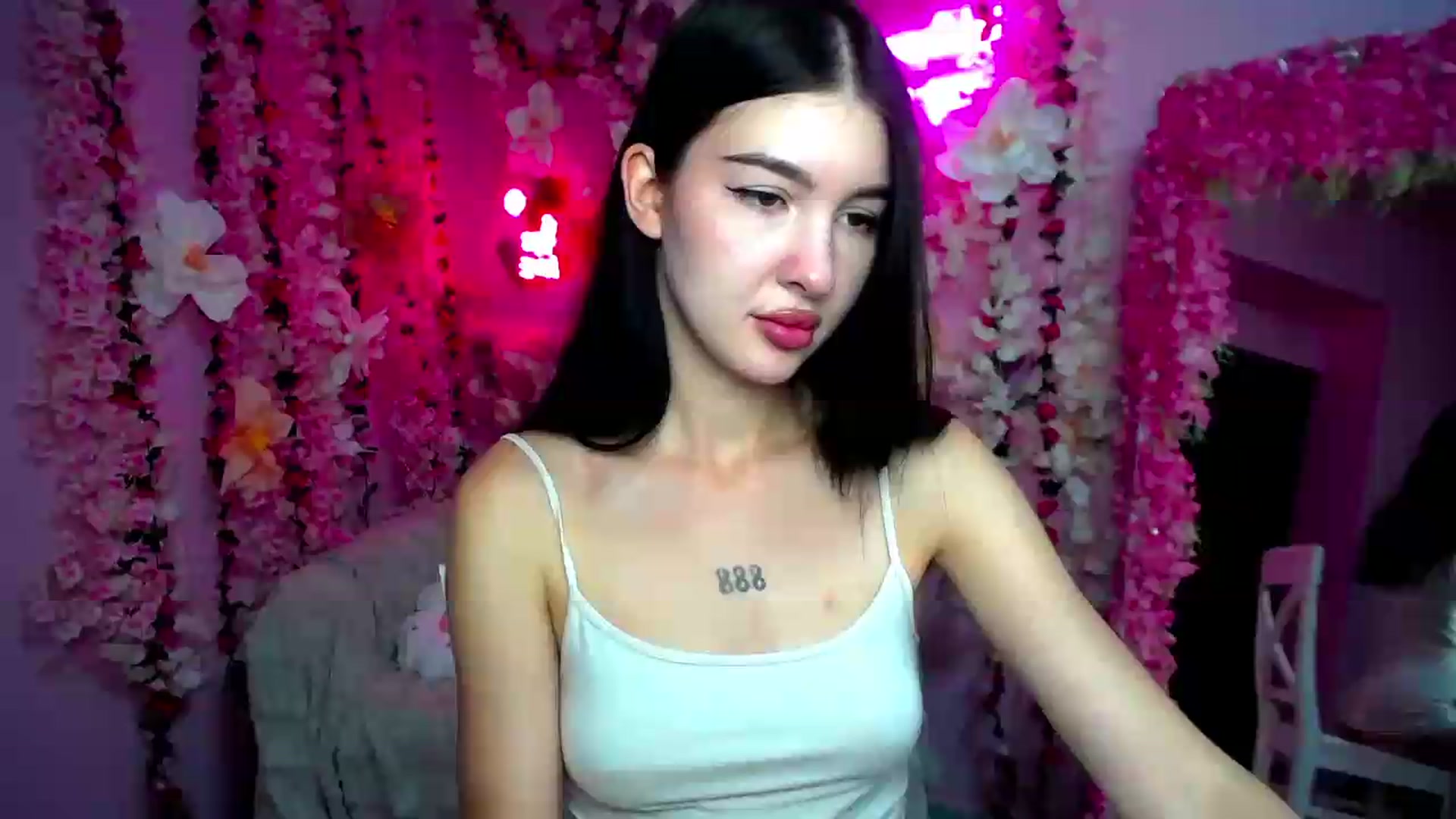 Gallery image thumbnail from GraceBennet's myfreecams stream on, 07/29/2026, 11:09 image 1 of 20