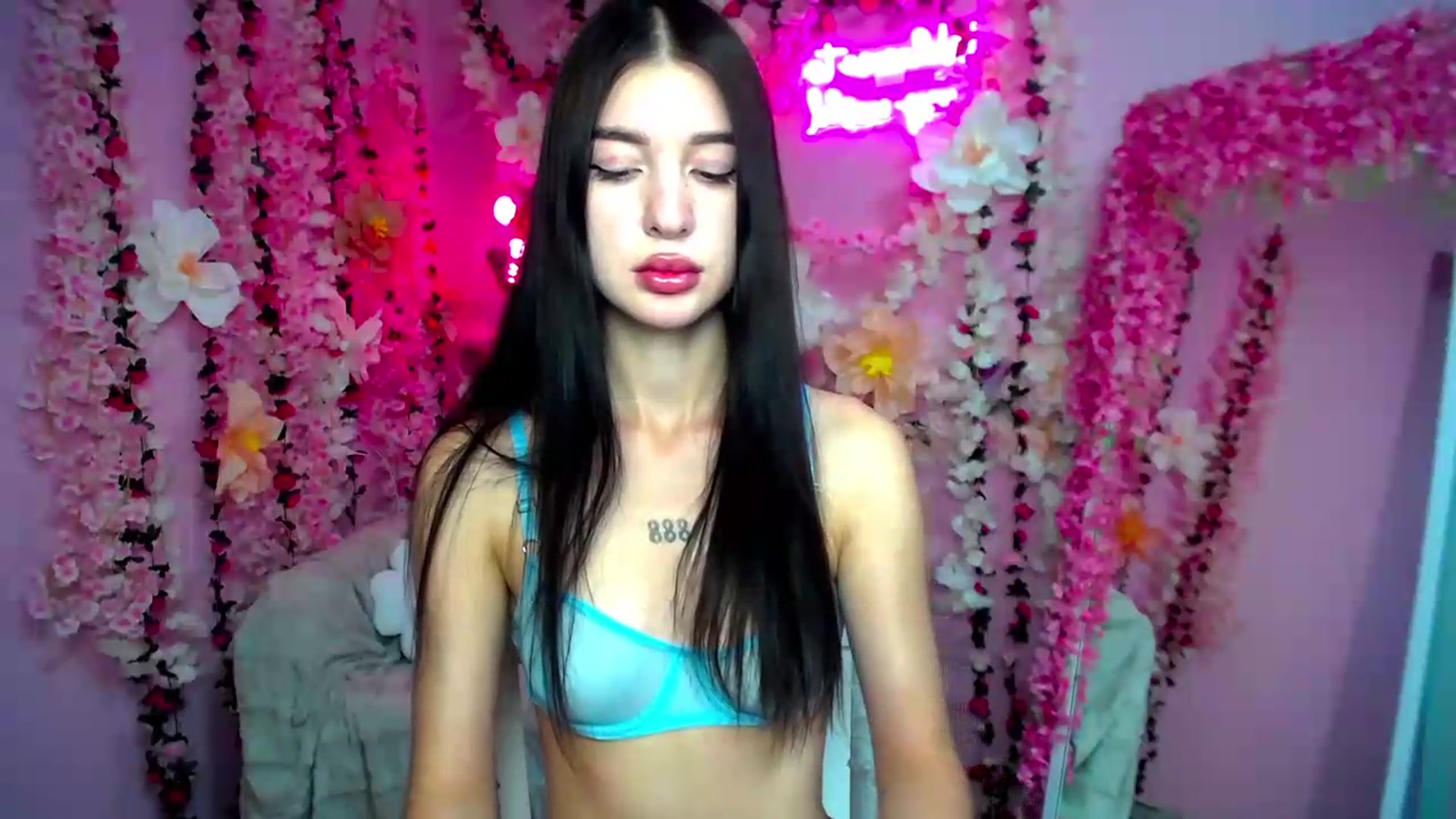 Gallery image thumbnail from GraceBennet's myfreecams stream on, 07/31/2026, 10:57 image 3 of 20