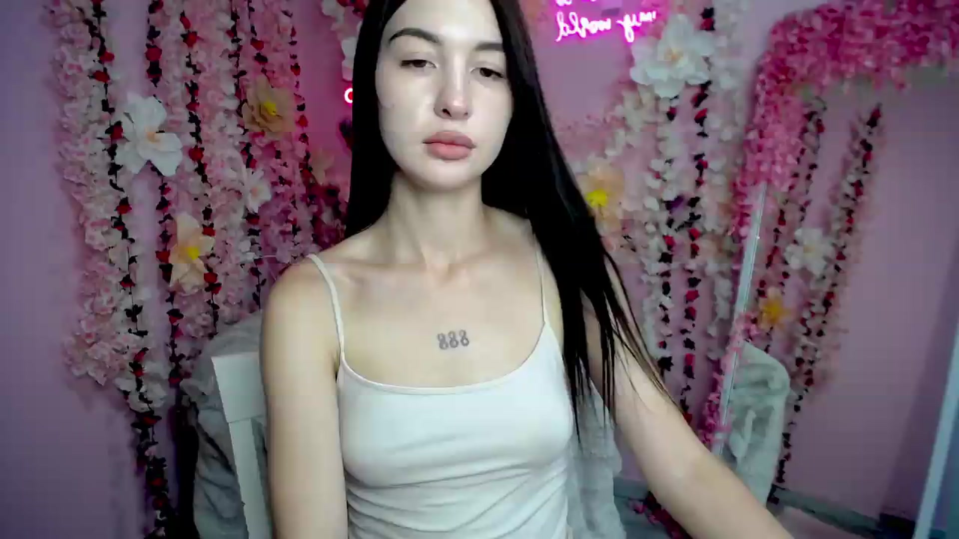 Gallery image thumbnail from GraceBennet's myfreecams stream on, 08/11/2026, 08:33 image 18 of 20