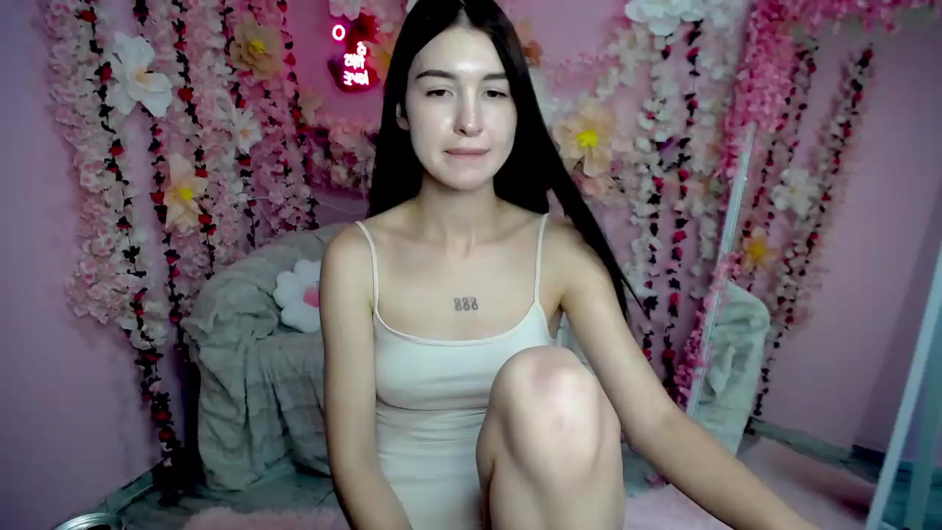 Gallery image thumbnail from GraceBennet's myfreecams stream on, 08/11/2026, 11:00 image 7 of 20