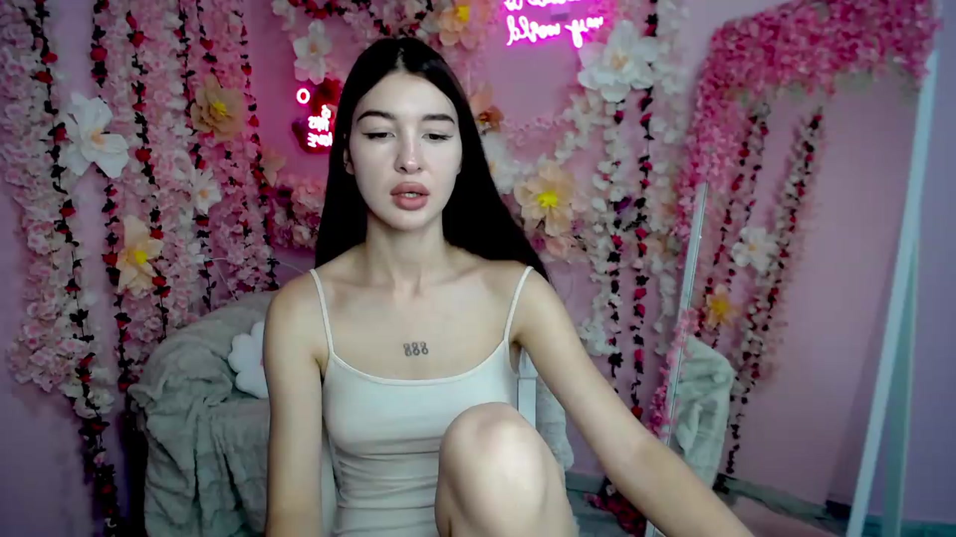 Gallery image thumbnail from GraceBennet's myfreecams stream on, 08/12/2026, 08:26 image 20 of 20