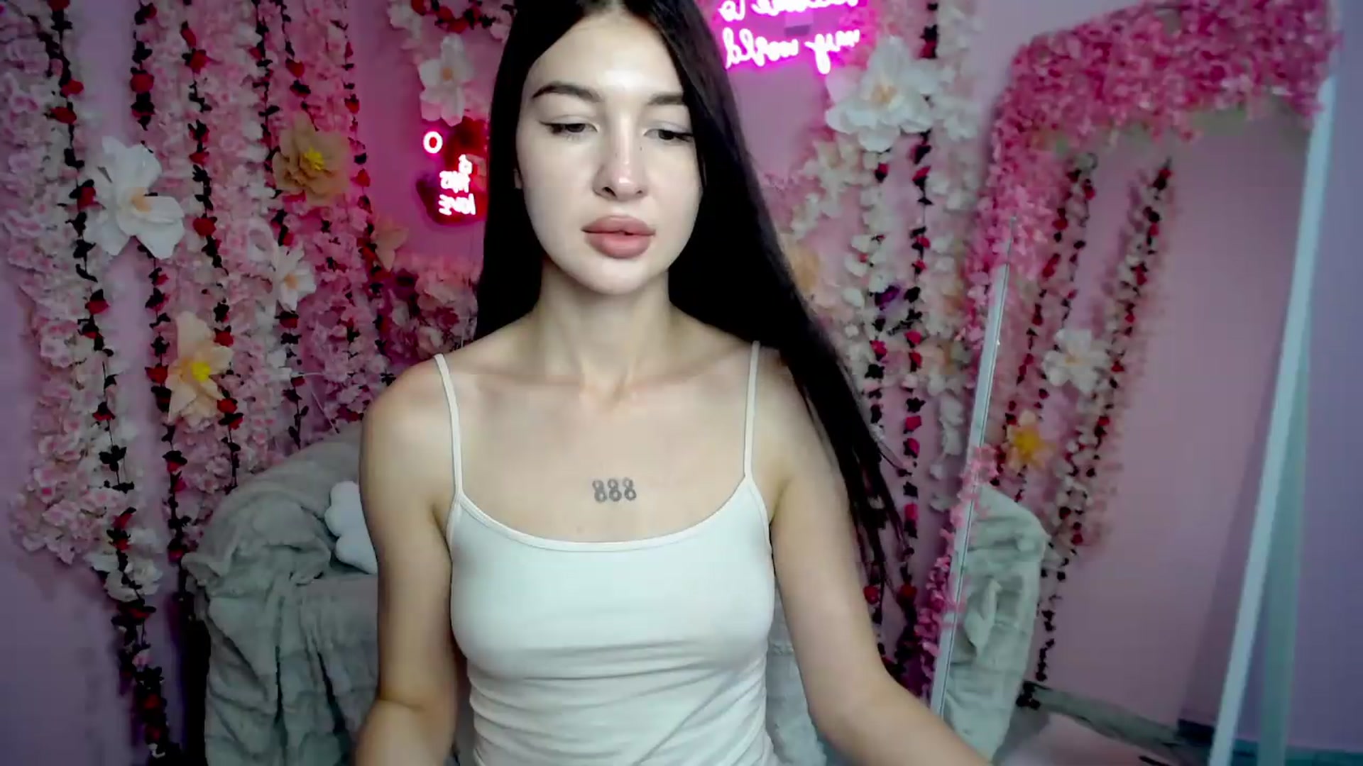 Gallery image thumbnail from GraceBennet's myfreecams stream on, 08/12/2026, 11:00 image 8 of 20
