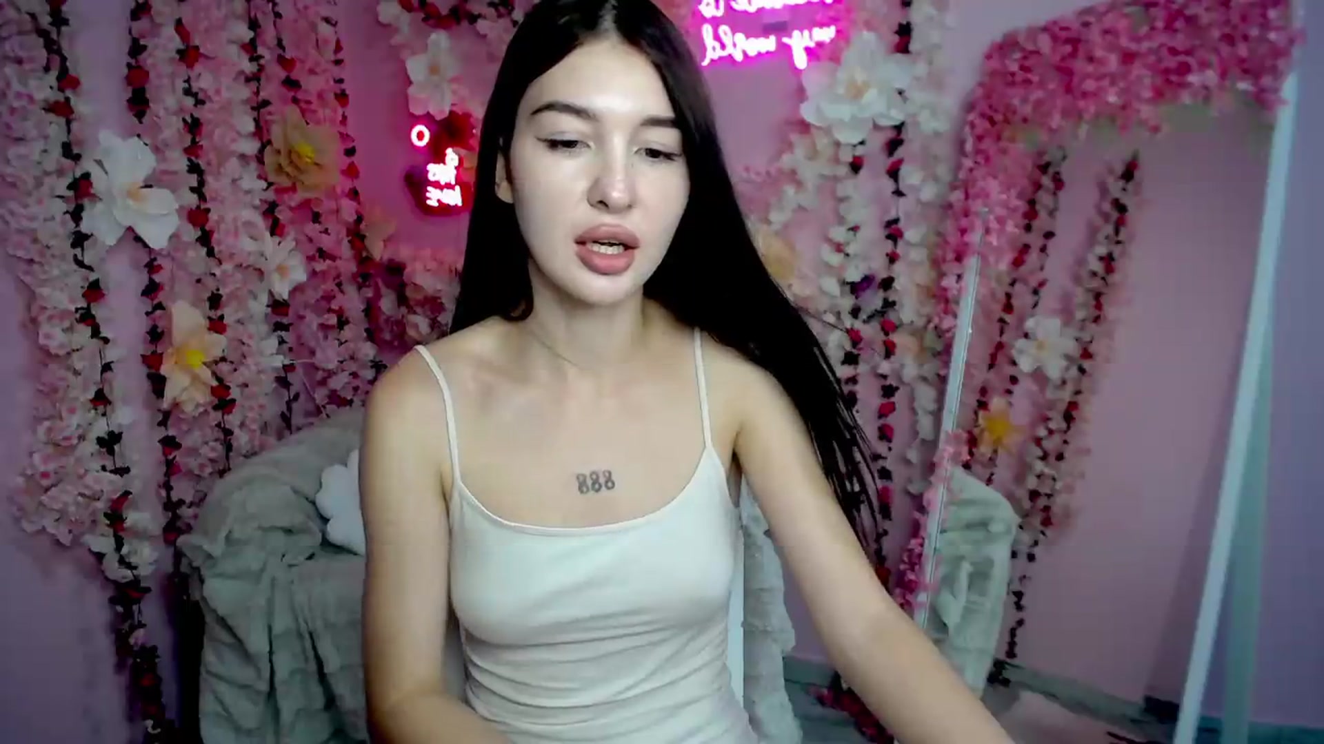 Gallery image thumbnail from GraceBennet's myfreecams stream on, 08/12/2026, 11:00 image 19 of 20