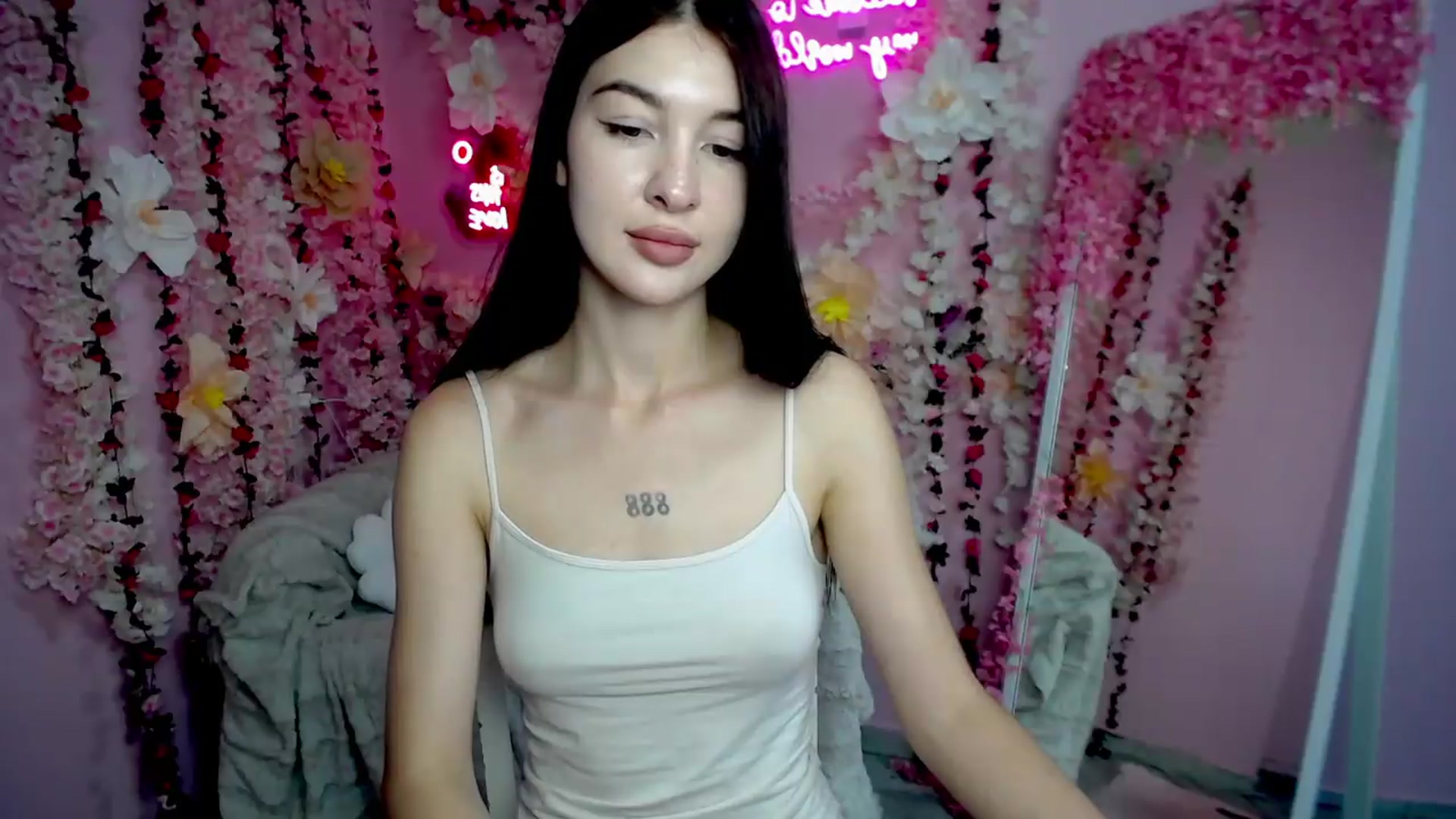 Gallery image thumbnail from GraceBennet's myfreecams stream on, 08/12/2026, 11:00 image 15 of 20