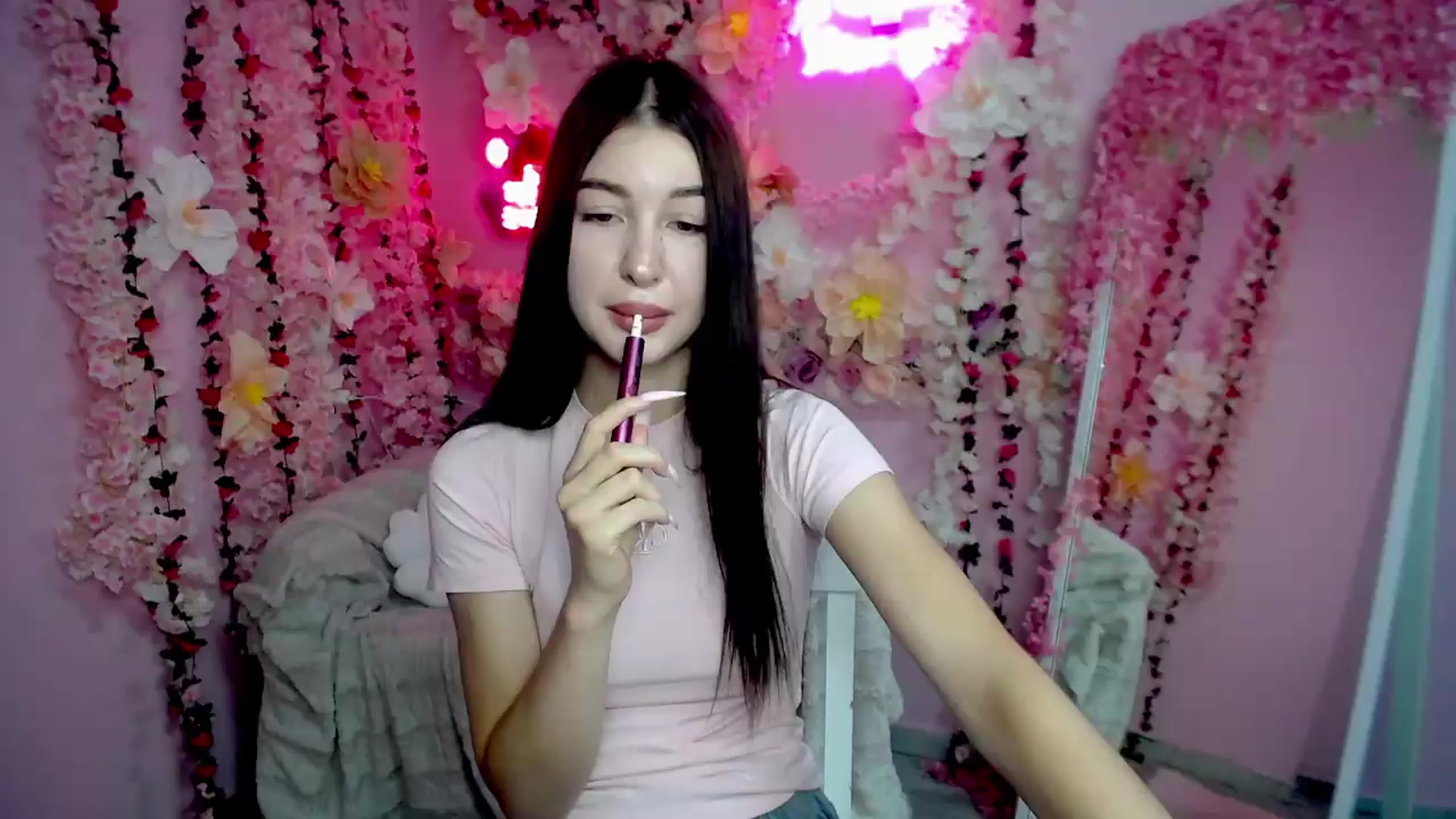 Gallery image thumbnail from GraceBennet's myfreecams stream on, 08/13/2026, 08:21 image 4 of 20