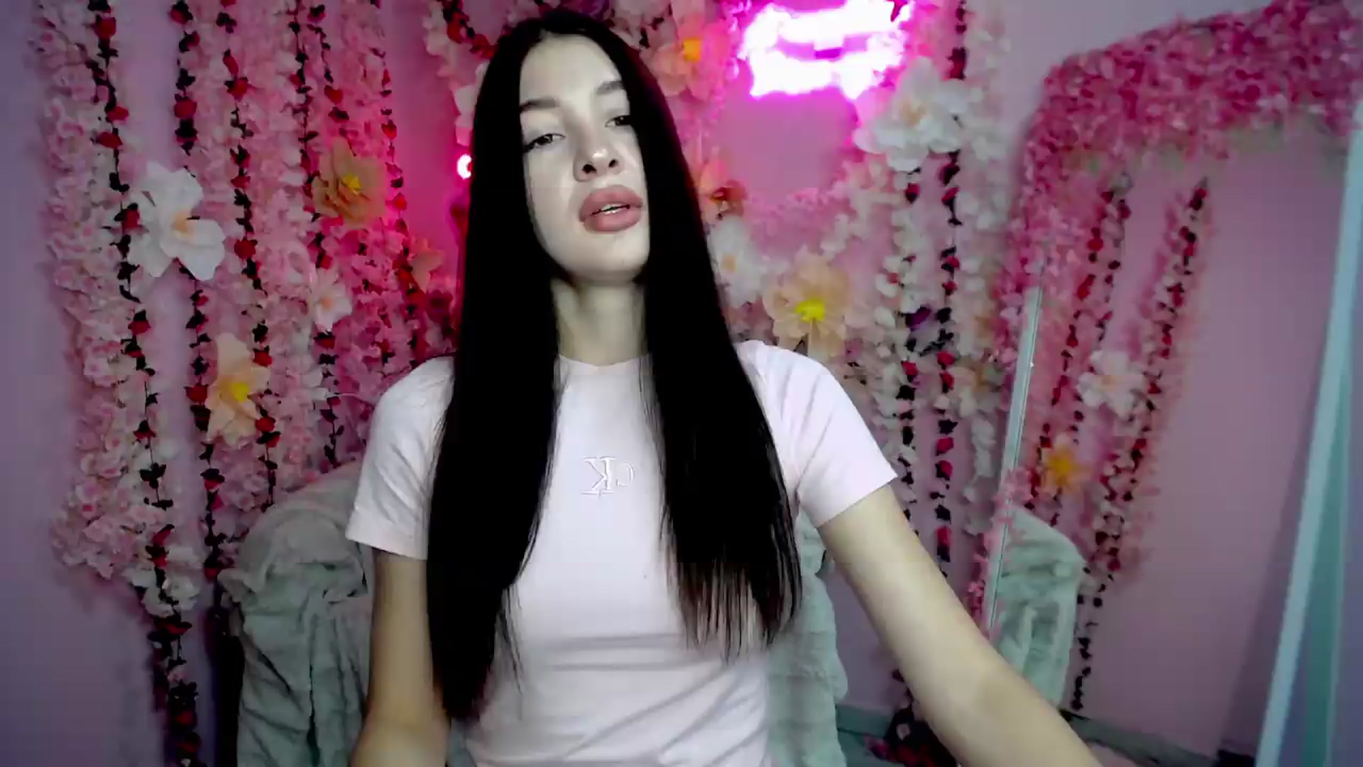 Gallery image thumbnail from GraceBennet's myfreecams stream on, 08/13/2026, 08:21 image 20 of 20