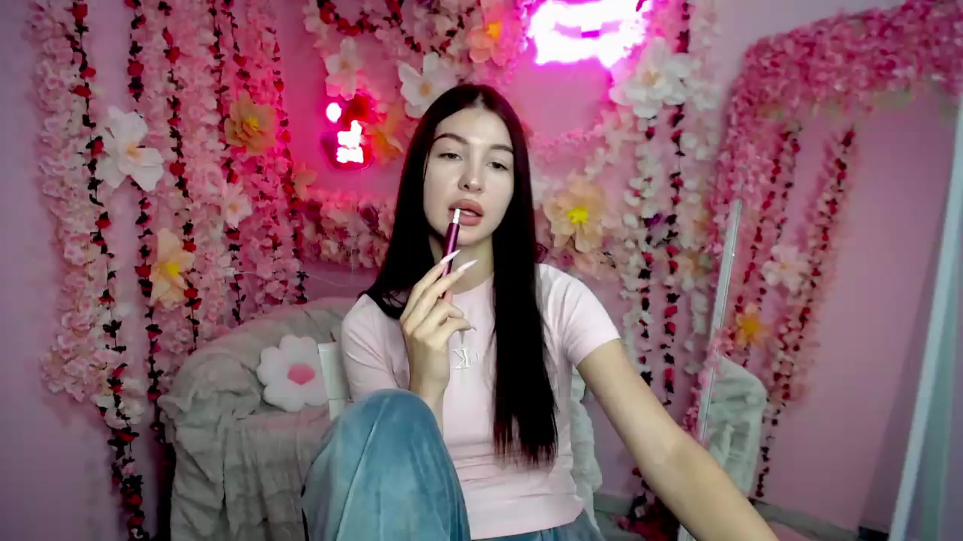 Gallery image thumbnail from GraceBennet's myfreecams stream on, 08/13/2026, 09:22 image 20 of 20