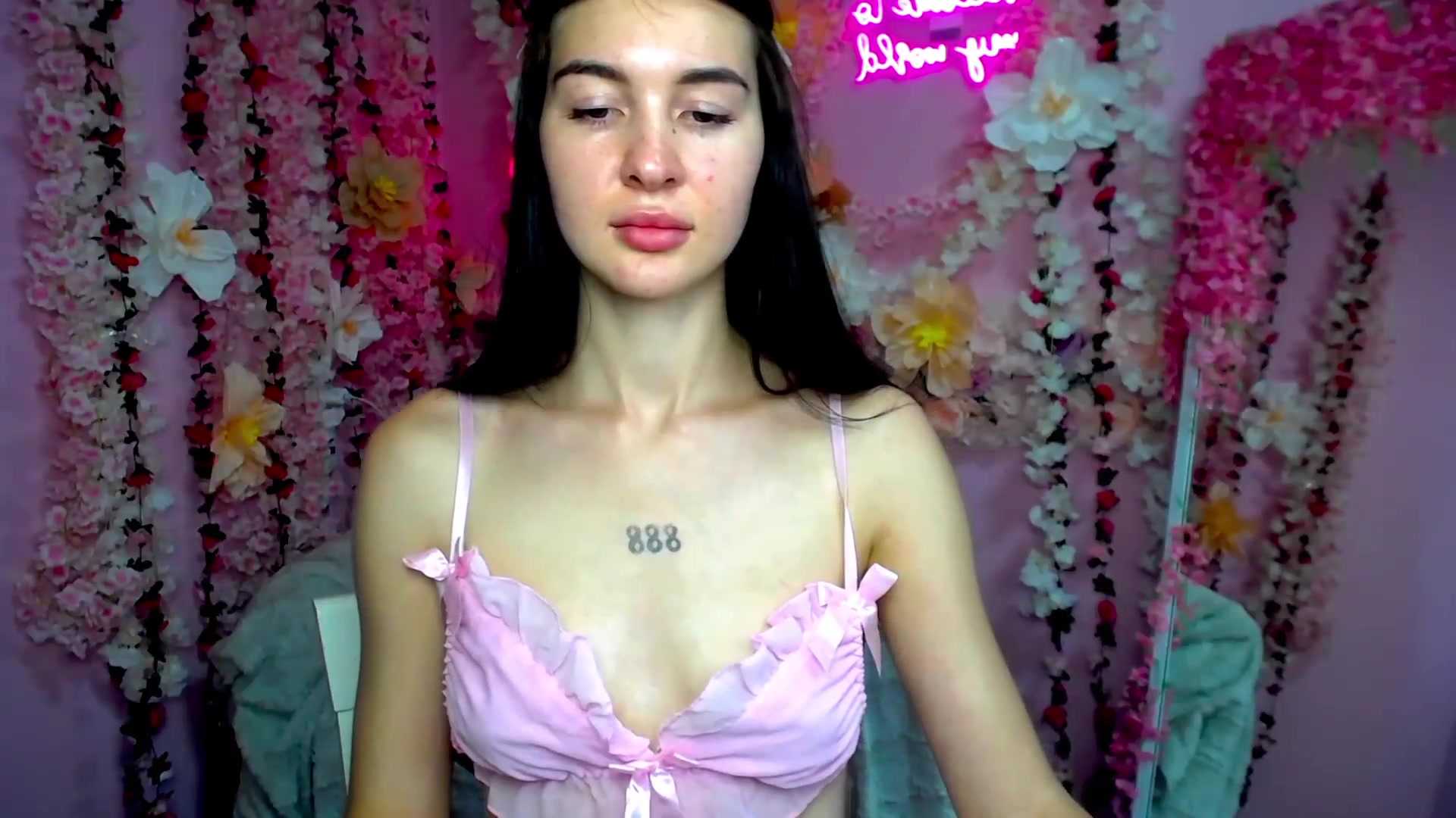 Gallery image thumbnail from GraceBennet's myfreecams stream on, 08/23/2026, 11:04 image 11 of 20