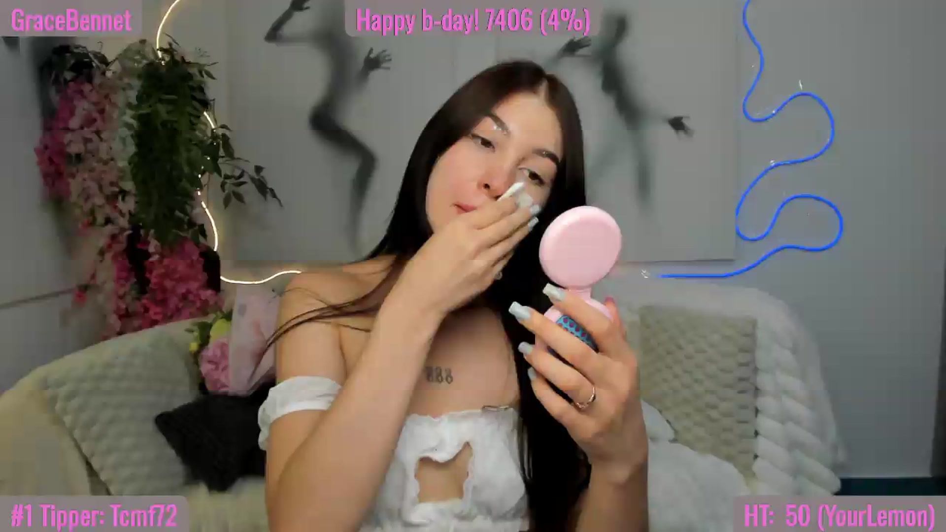 Gallery image thumbnail from GraceBennet's myfreecams stream on, 08/30/2026, 10:26 image 16 of 20