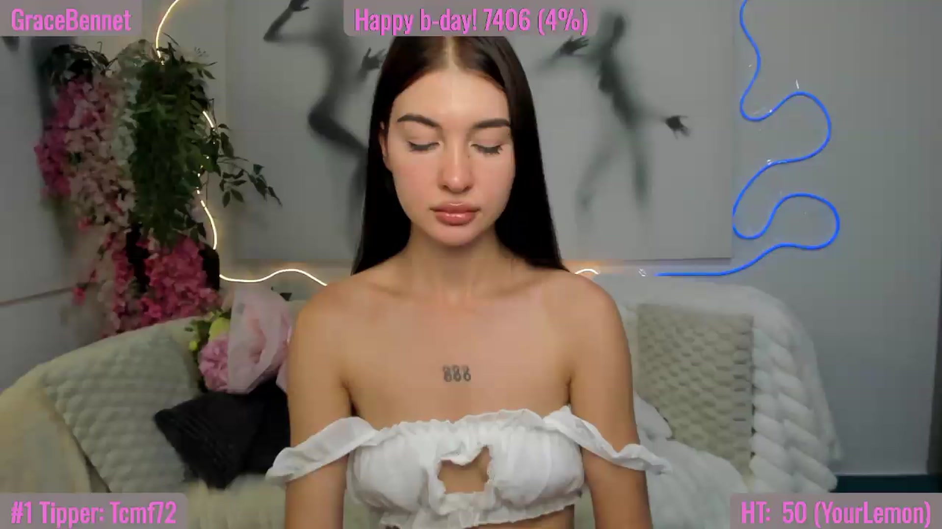 Gallery image thumbnail from GraceBennet's myfreecams stream on, 08/30/2026, 10:26 image 18 of 20