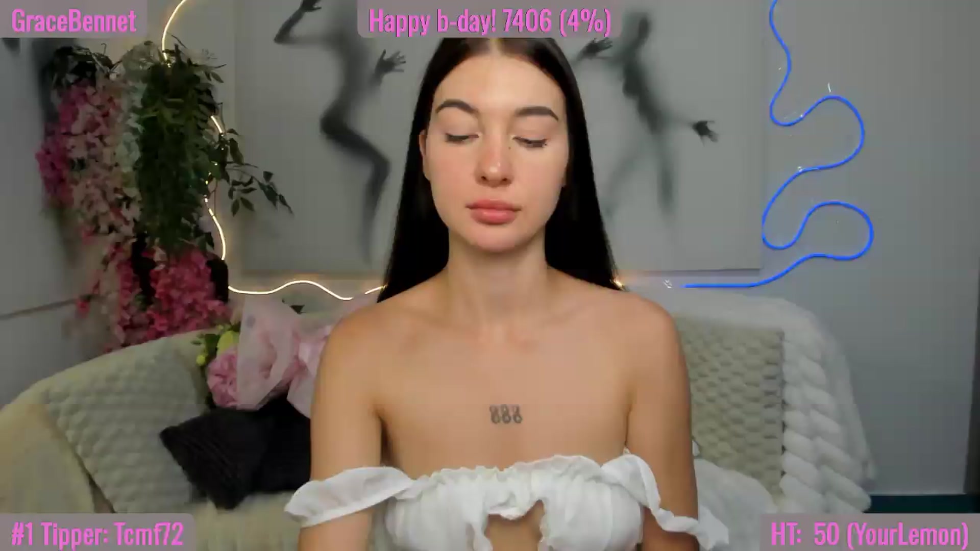 Gallery image thumbnail from GraceBennet's myfreecams stream on, 08/30/2026, 10:26 image 17 of 20