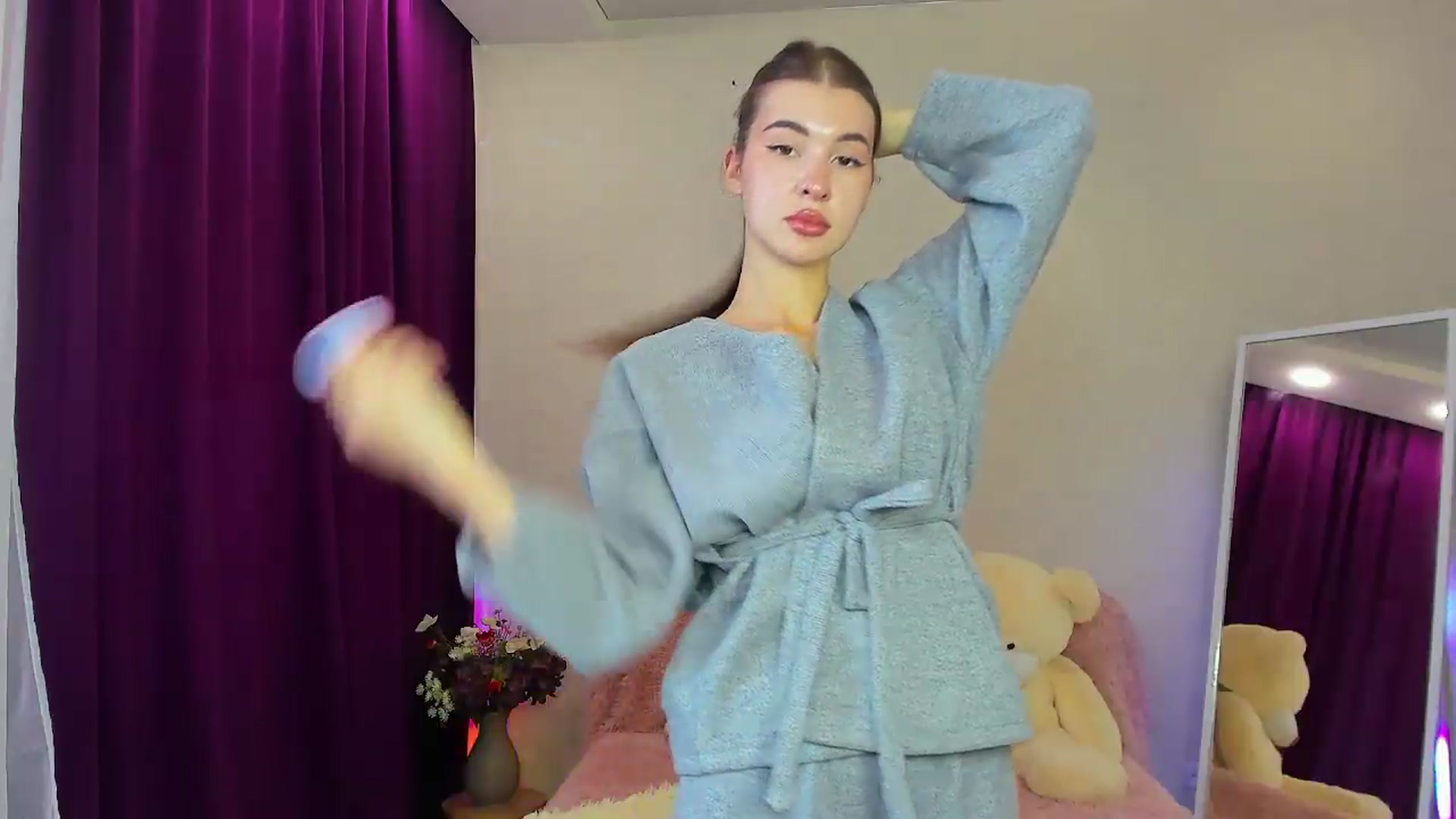 Gallery image thumbnail from GraceBennet's myfreecams stream on, 09/09/2026, 10:52 image 5 of 20