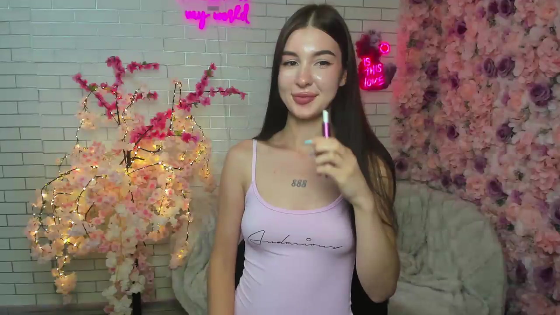 Gallery image thumbnail from GraceBennet's myfreecams stream on, 09/19/2026, 17:38 image 4 of 20