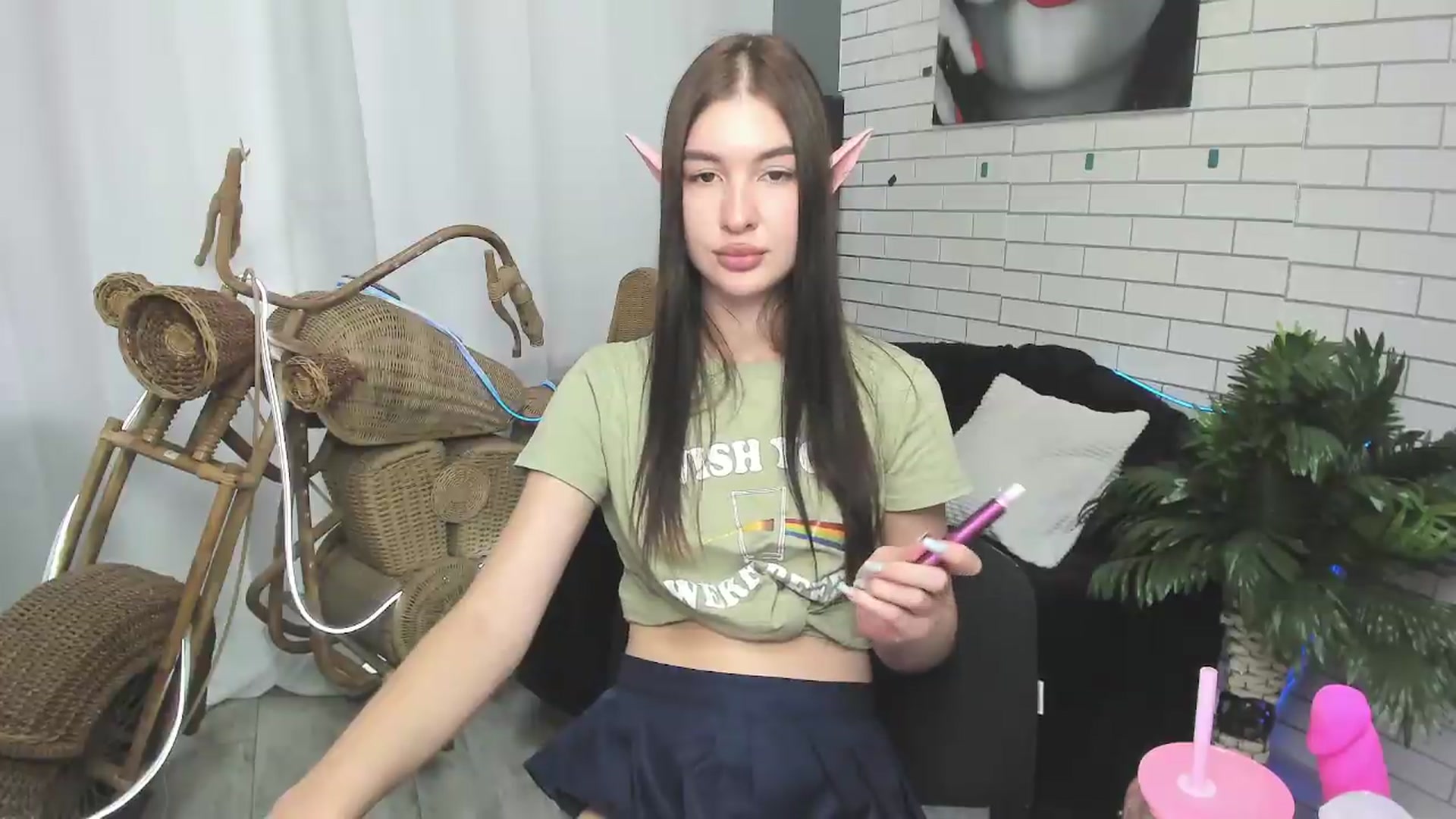 Gallery image thumbnail from GraceBennet's myfreecams stream on, 09/22/2026, 12:40 image 12 of 20