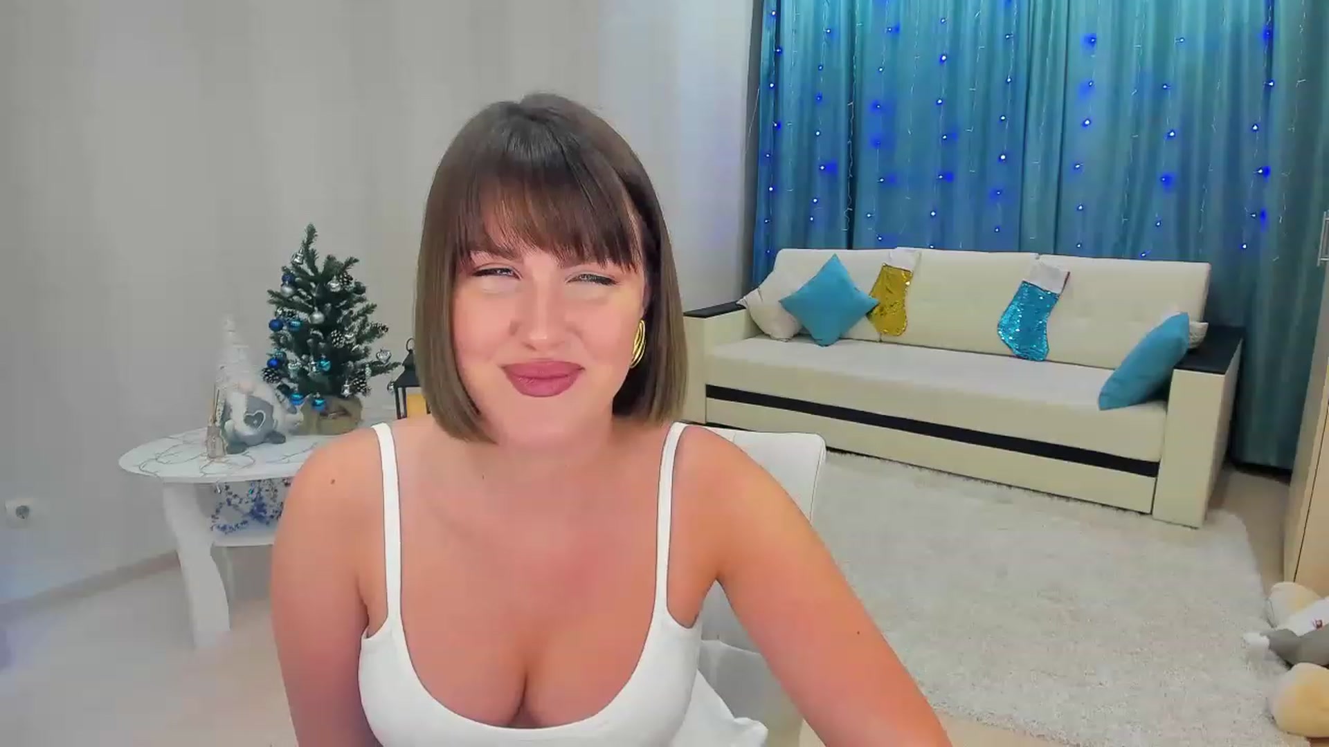 Gallery image thumbnail from GracePanther's myfreecams stream on, 12/12/2022, 05:23 image 12 of 20