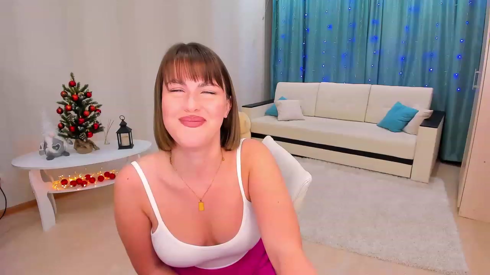 Gallery image thumbnail from GracePanther's myfreecams stream on, 12/15/2022, 05:49 image 12 of 20