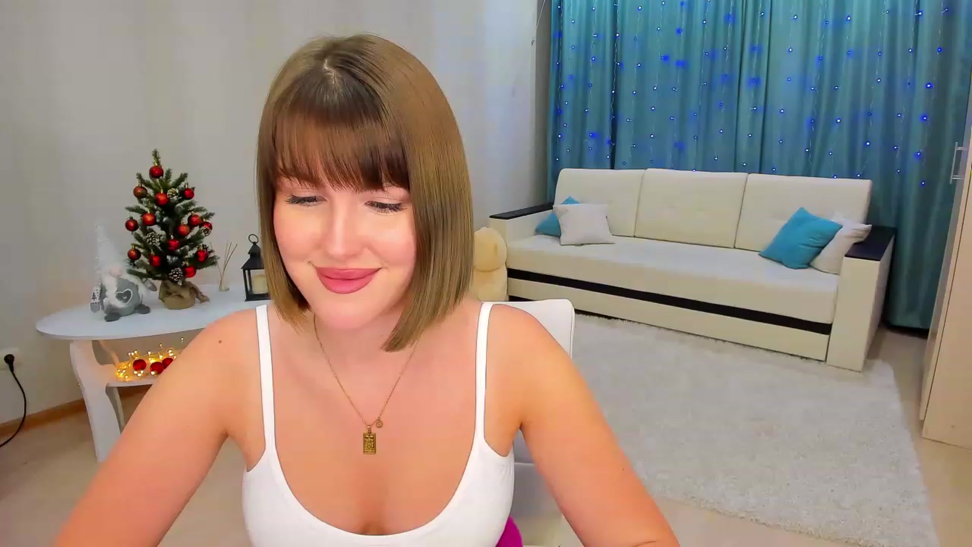 Gallery image thumbnail from GracePanther's myfreecams stream on, 12/15/2022, 07:31 image 1 of 20