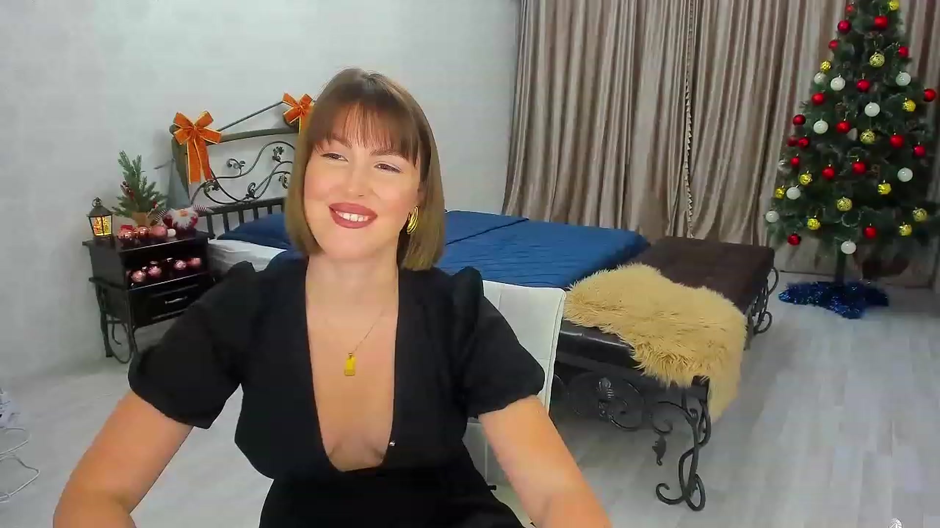 Gallery image thumbnail from GracePanther's myfreecams stream on, 12/17/2022, 06:54 image 19 of 20