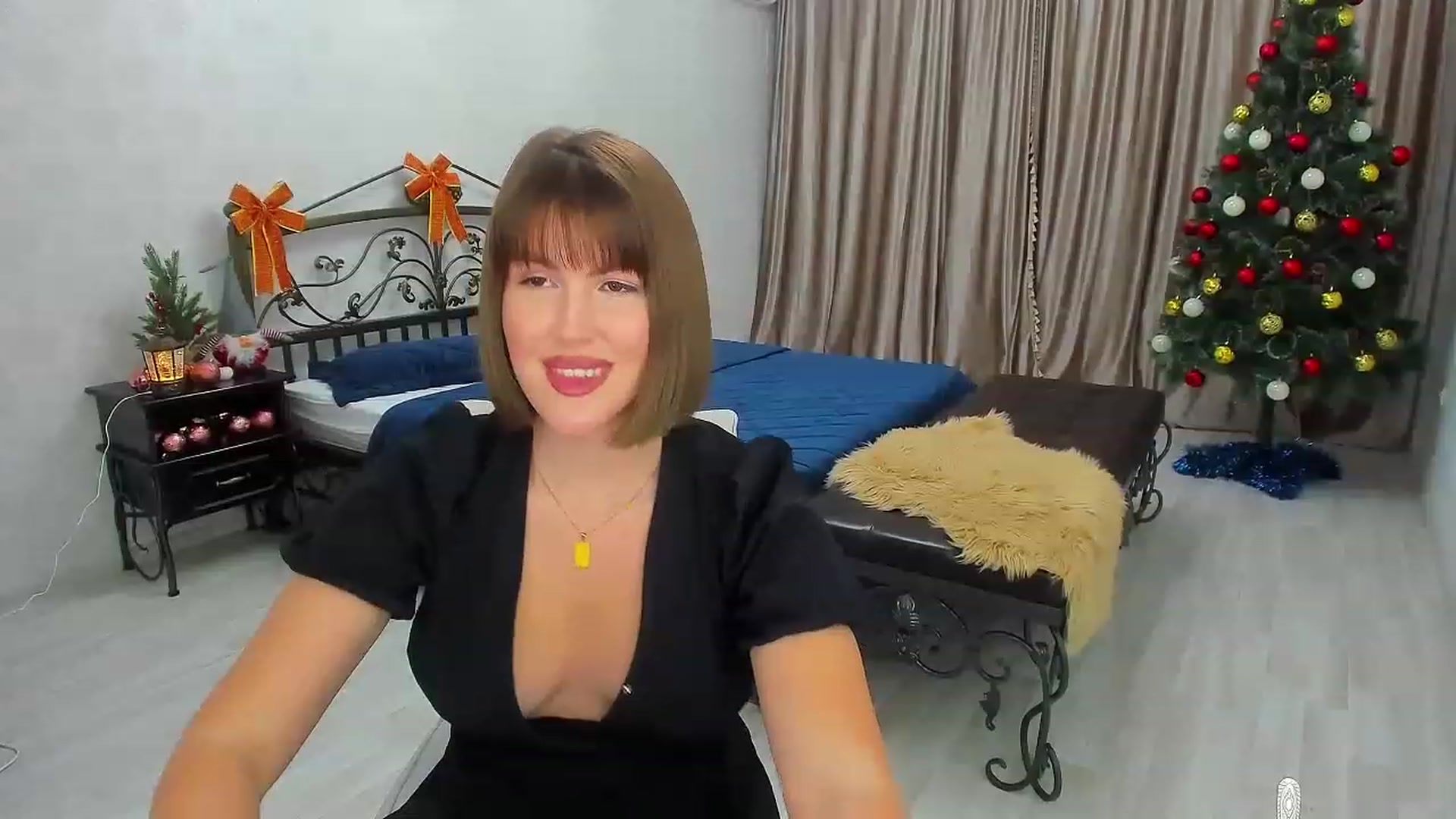 Gallery image thumbnail from GracePanther's myfreecams stream on, 12/17/2022, 07:44 image 17 of 20