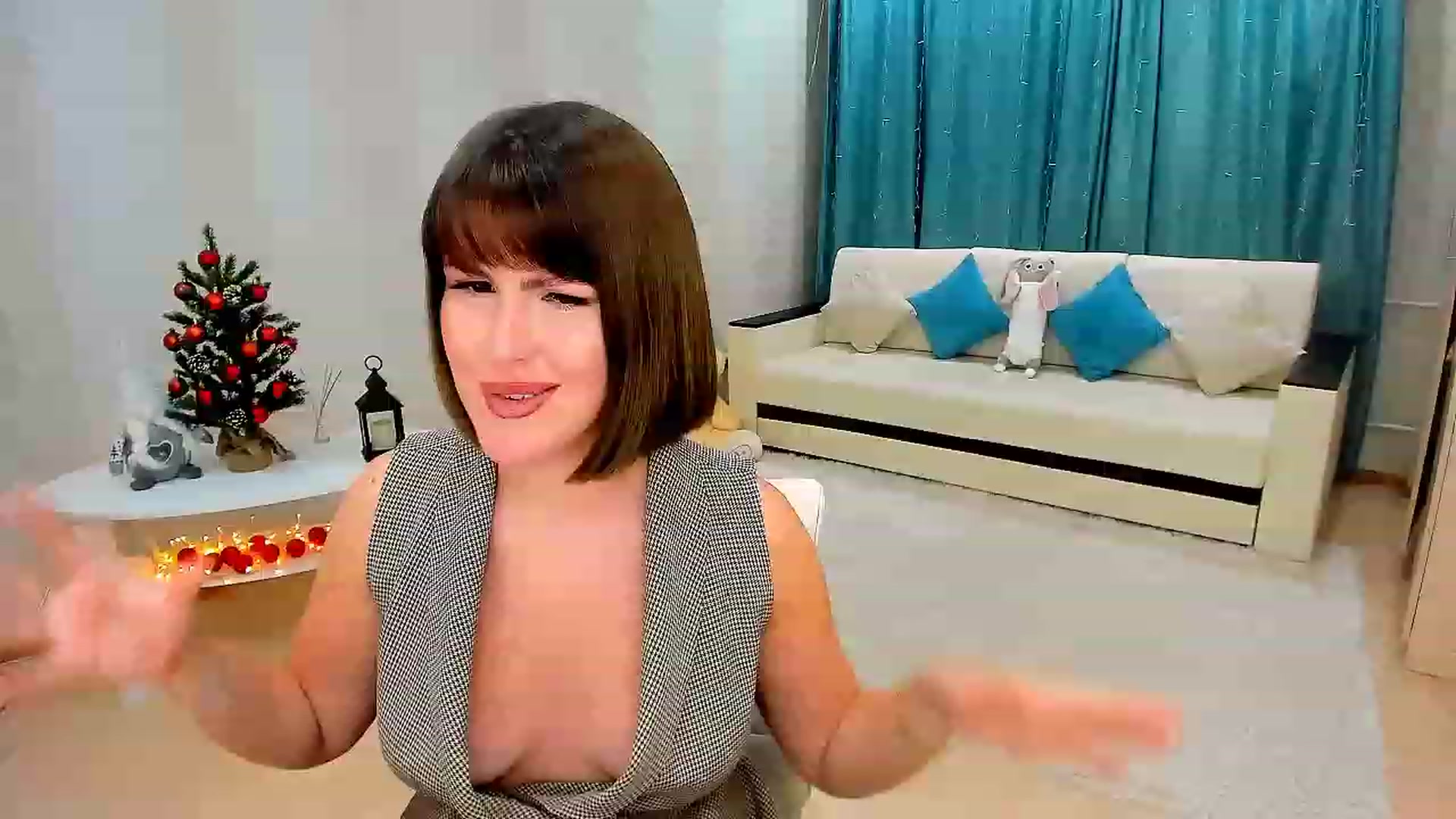 Gallery image thumbnail from GracePanther's myfreecams stream on, 12/20/2022, 07:04 image 4 of 20