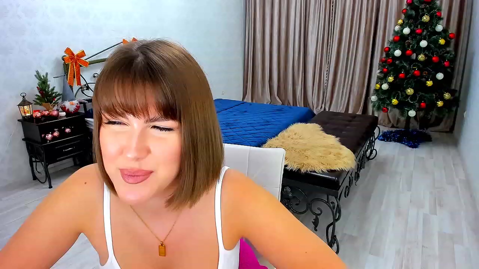 Gallery image thumbnail from GracePanther's myfreecams stream on, 12/21/2022, 03:06 image 5 of 20